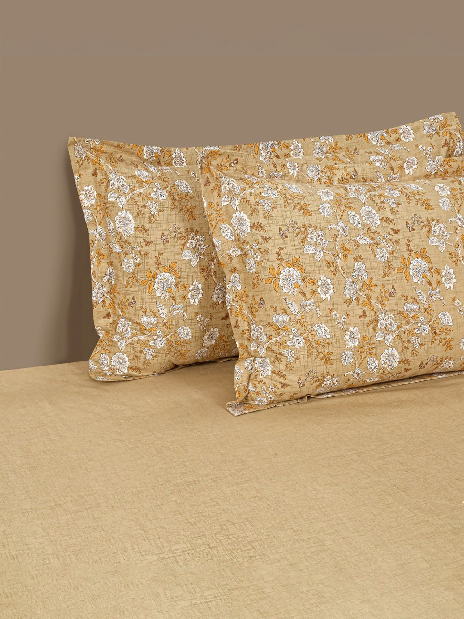 Swayam Dona Floral Gold 160 TC Cotton King Fitted Fitted Bedsheet with 2 Pillow Covers