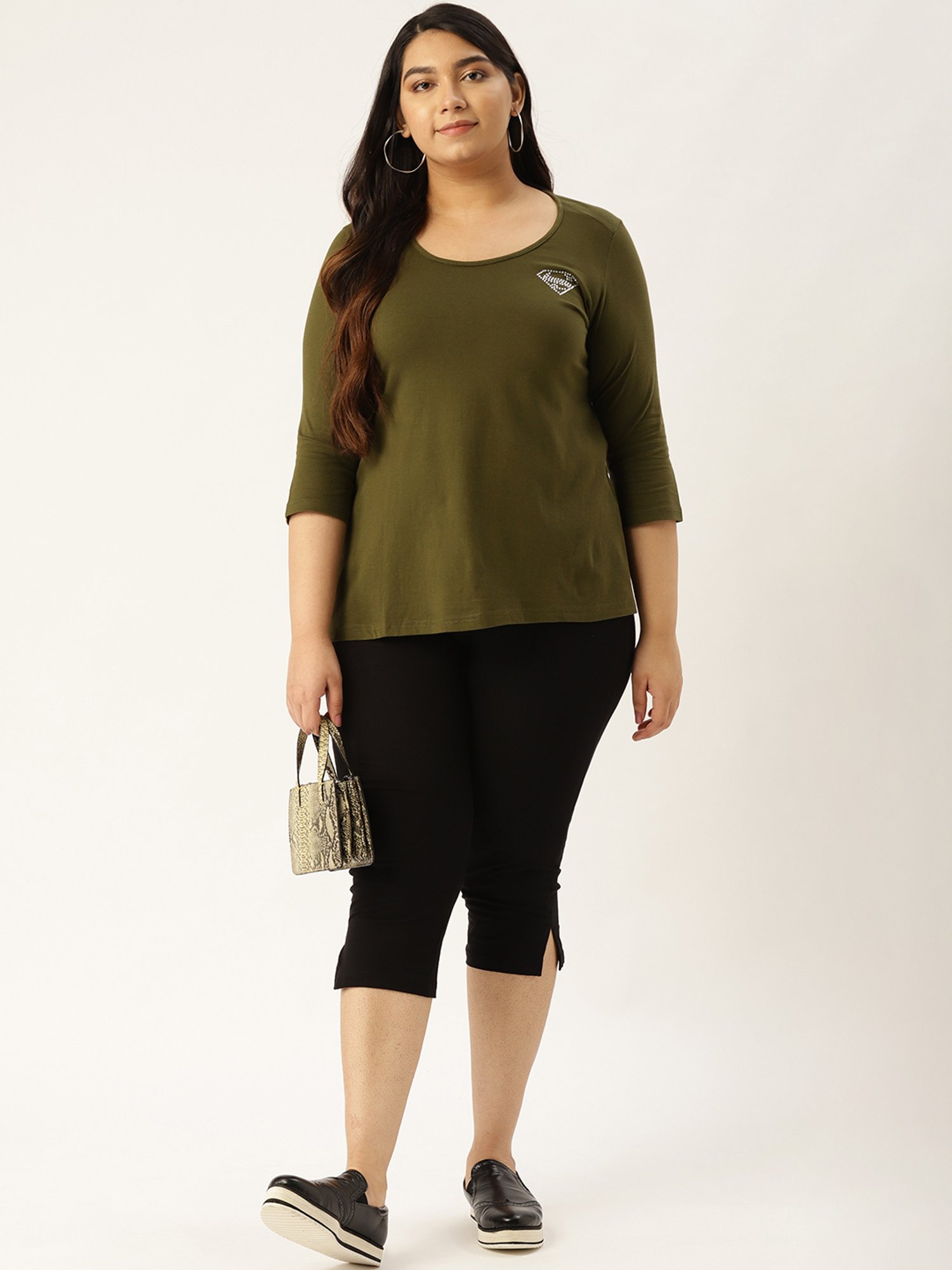 theRebelinme Black Cotton Capris