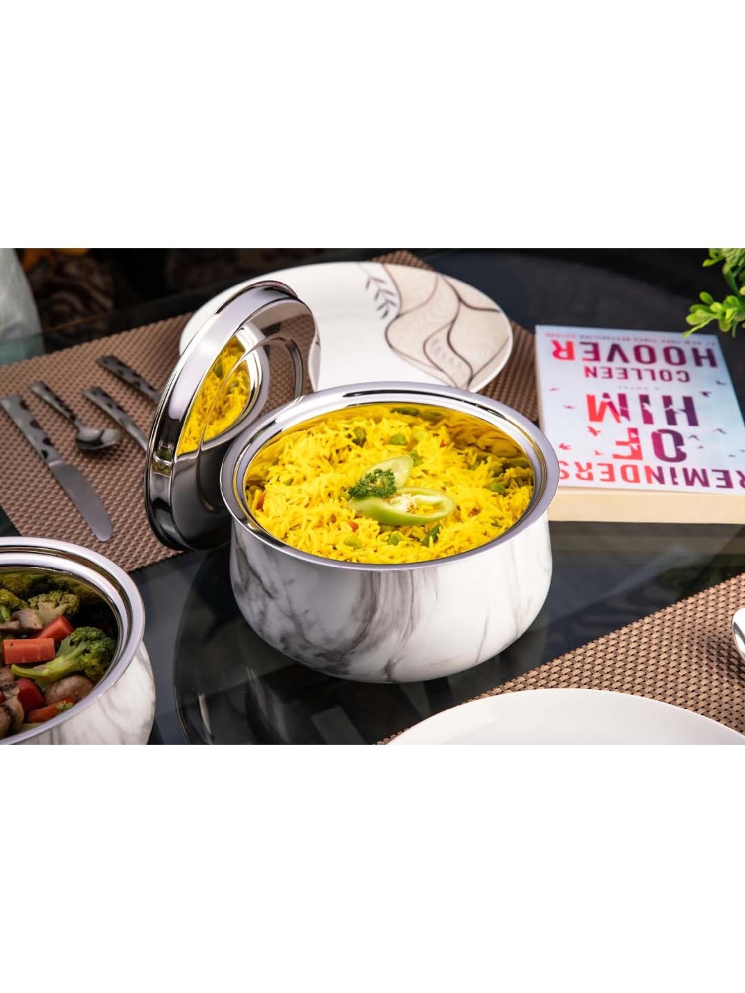 Nirlon Gas Compatible Aluminium Casserole with Bakelite Handle - 2.6 L