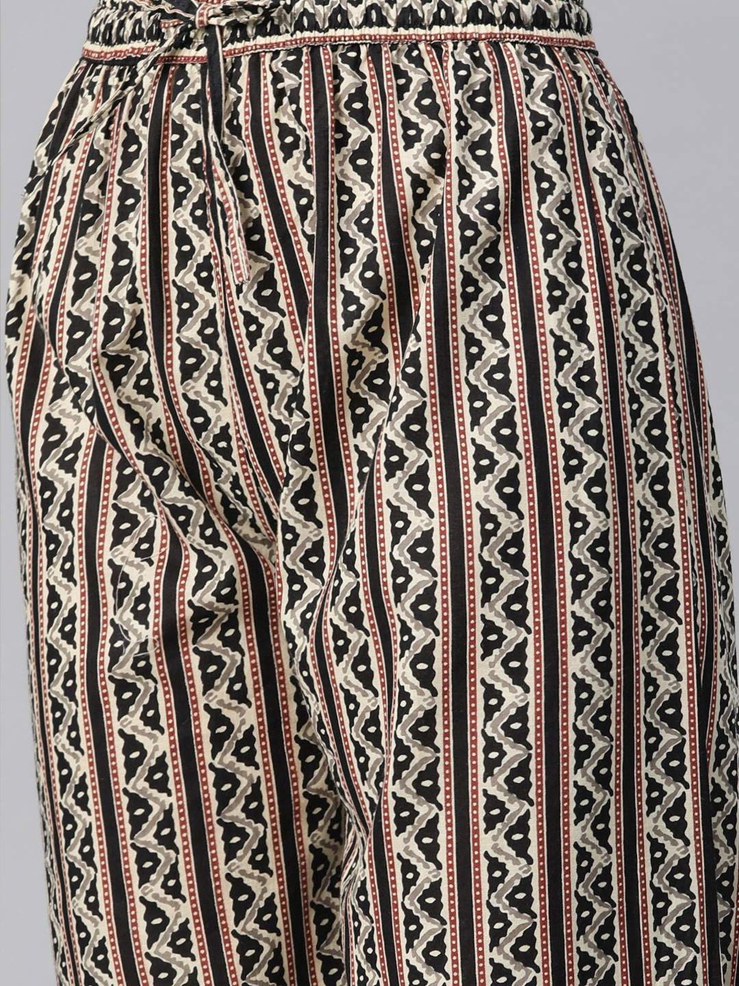 READIPRINT FASHIONS Black Cotton Printed Kurta Salwar Set With Dupatta