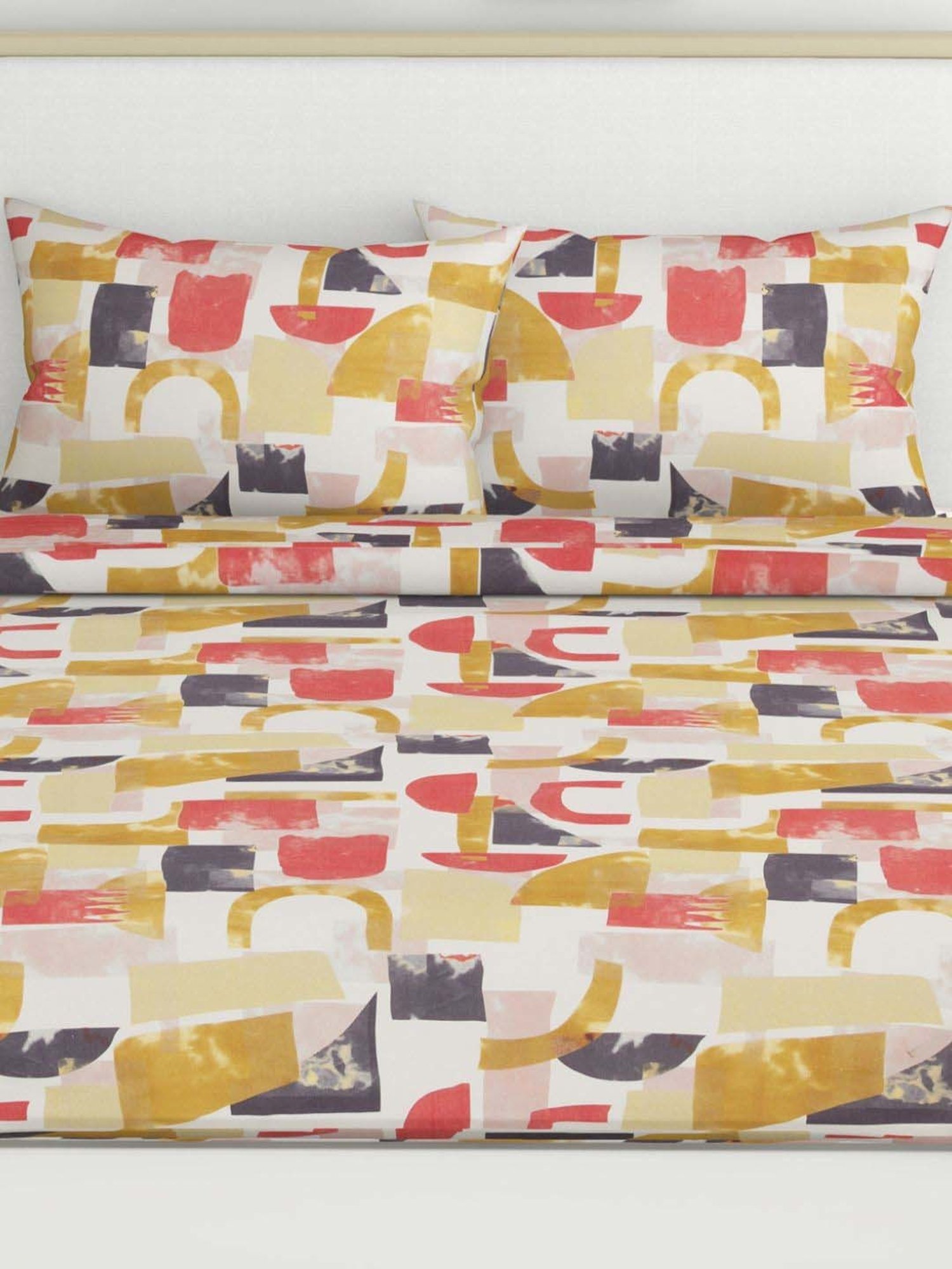 Haus & Kinder Cotton 186 TC Painted Fusion Yellow Printed Double Bedsheet with 2 Pillow Covers