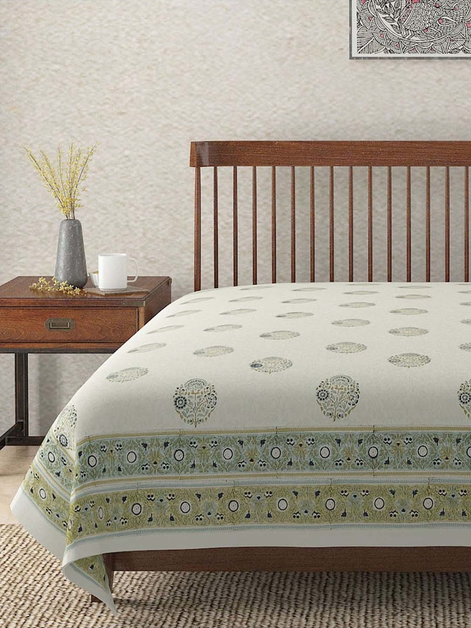 DDECOR Live beautiful Geometric Insignia Dove 210 TC Cotton Comforters - Set of 3