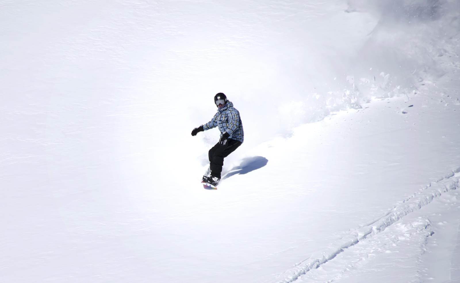 Digitalmate 500mm Super Preset Telephoto Zoom Lens for Nikon D4S, DF, D4, D3, D810, D800, D750, D700, D610, D600, D300, D90, D7200, D7100, D5500, D5300, D5200, D5100, D3300, D3200 Digital SLR Camera