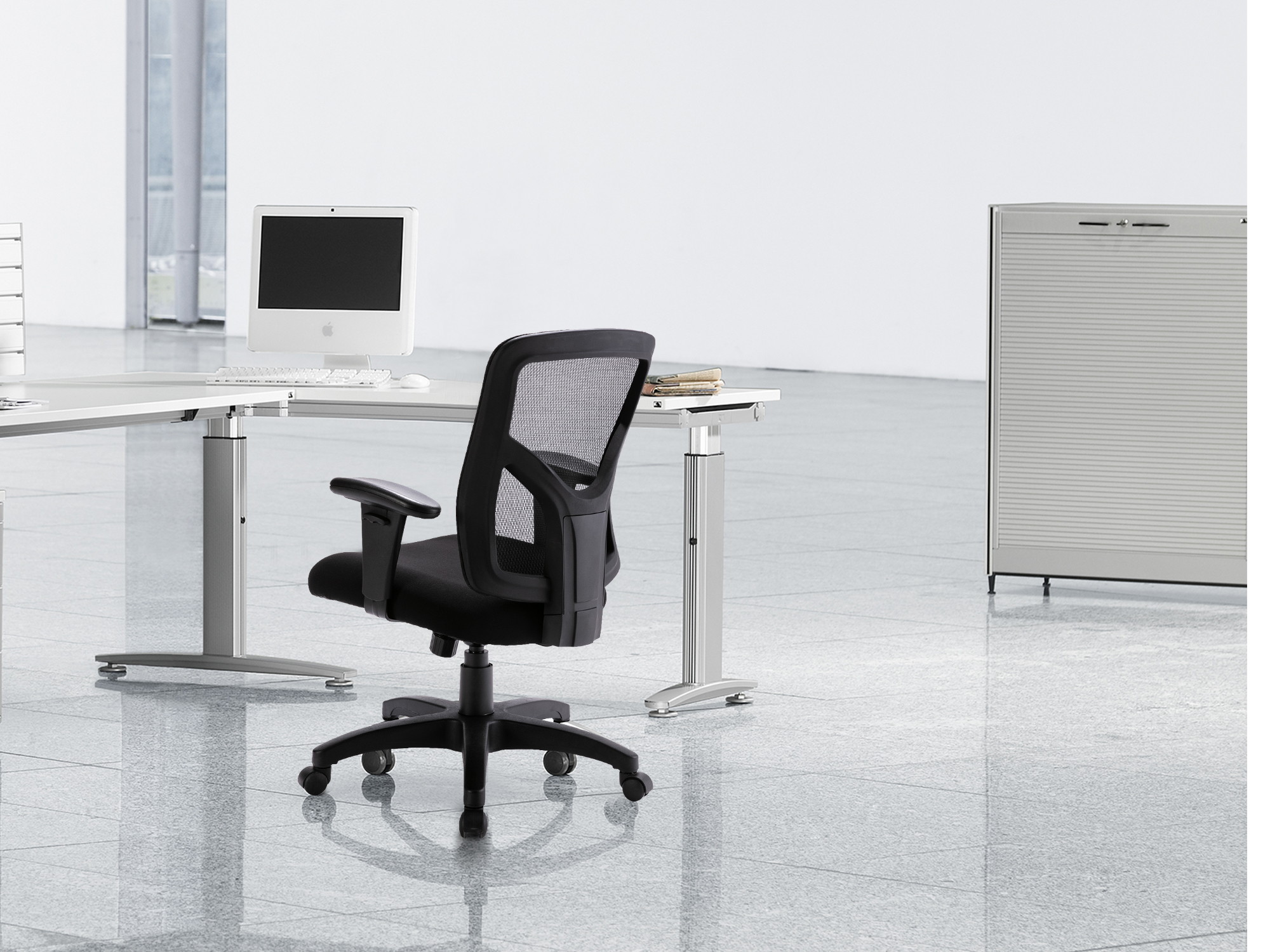 Qwork Ergonomic Office Chair Mesh Computer Chair High Back, Adjustable, Swivel Office Desk Chair with Armrests, Black