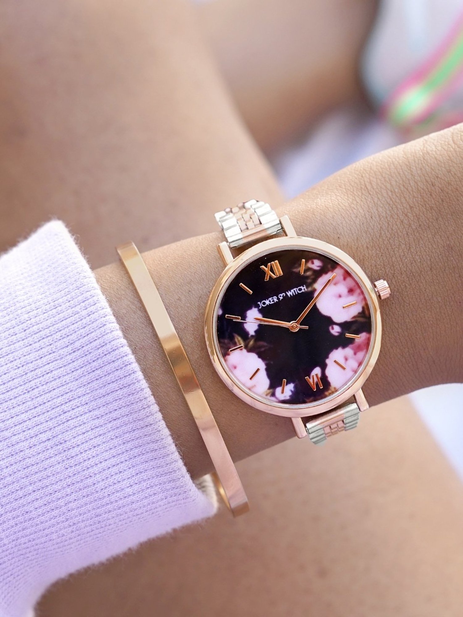 Joker & WItch JWBS384 Analog Watch for Women With Bracelet