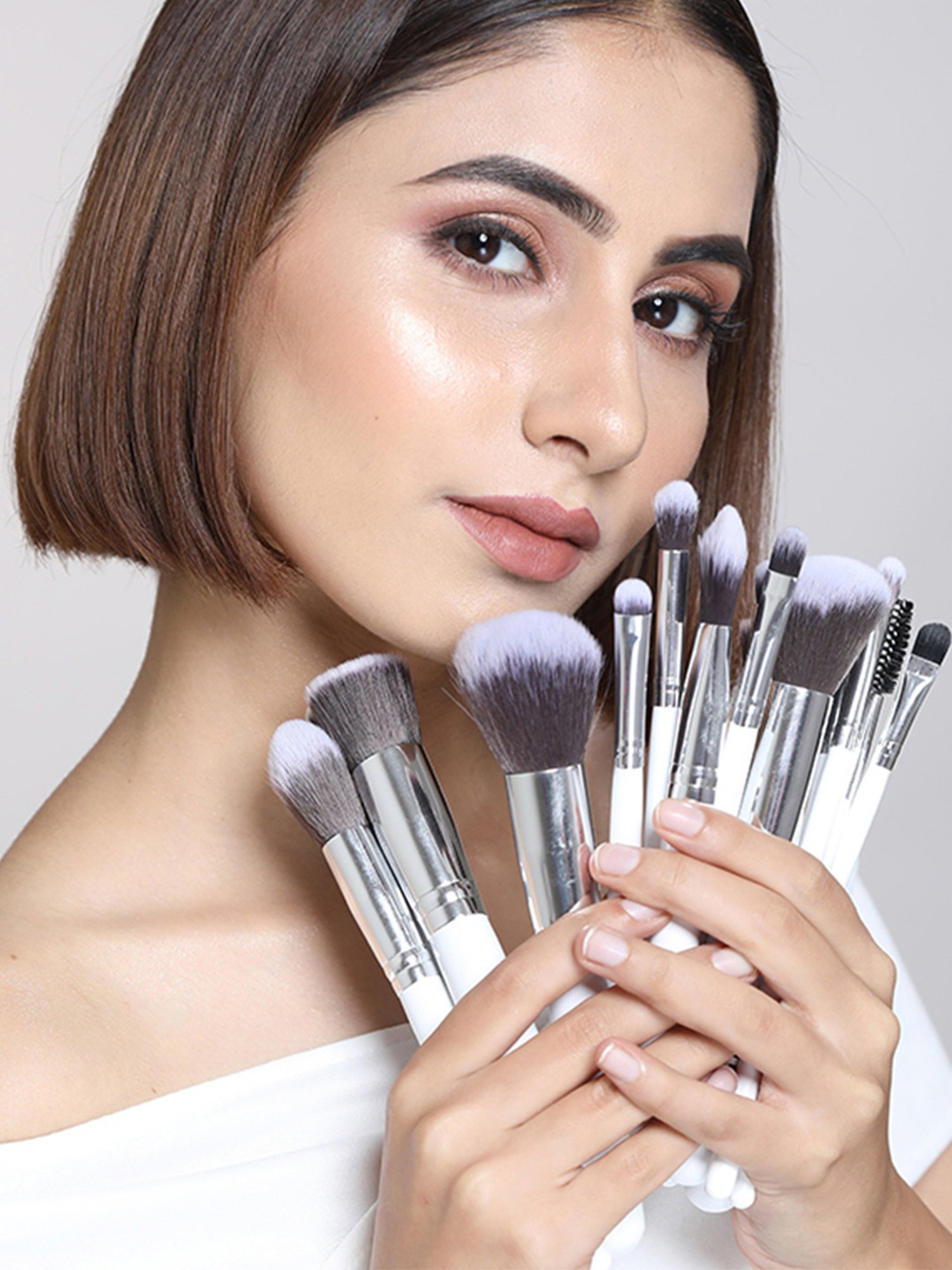 Praush Fluffy Eyeshadow Blending Brush Medium - P22