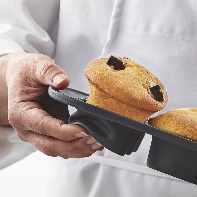 Kaiser Bakeware Steel Muffin Pan, 12 Cup