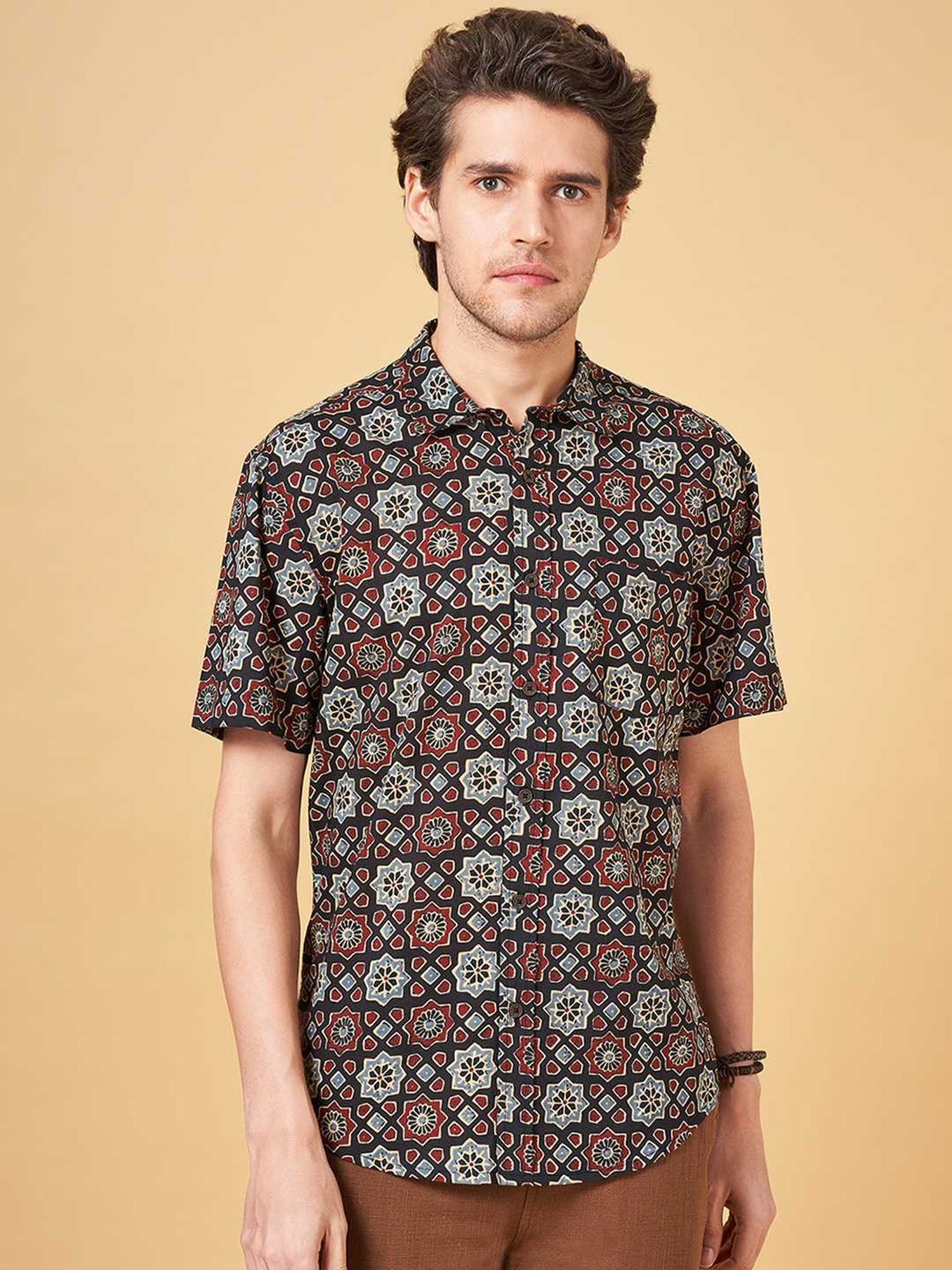 Indus Route By Pantaloons Black Regular Fit Printed Shirt