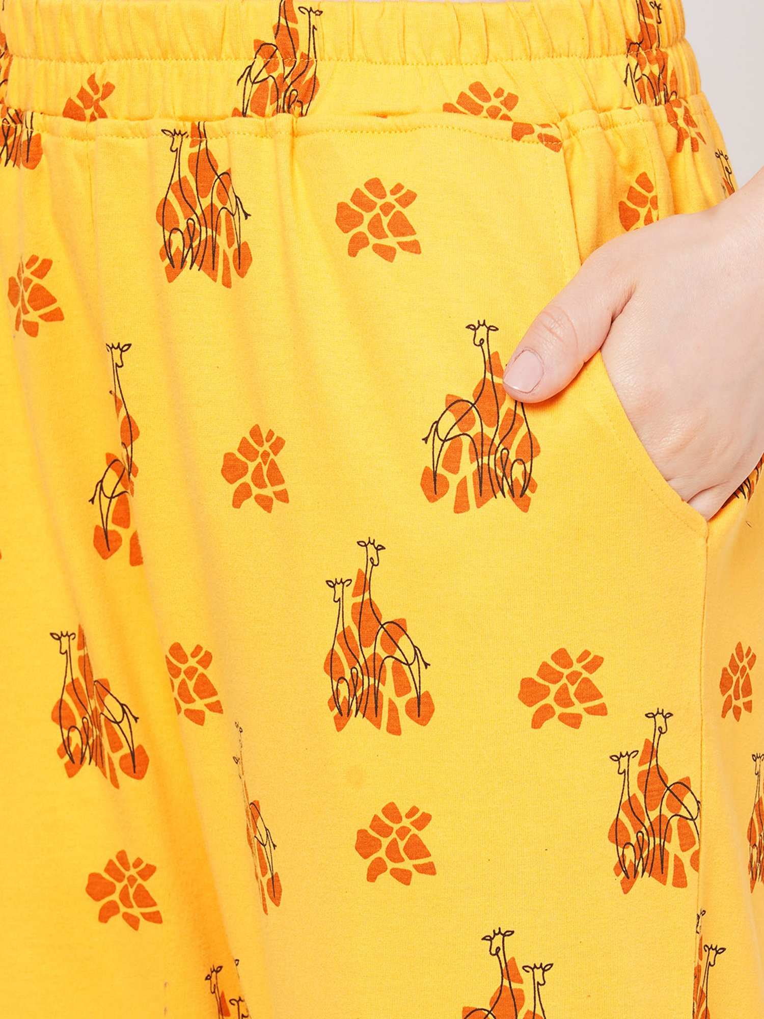 Mystere Paris White & Yellow T-Shirt With Joggers