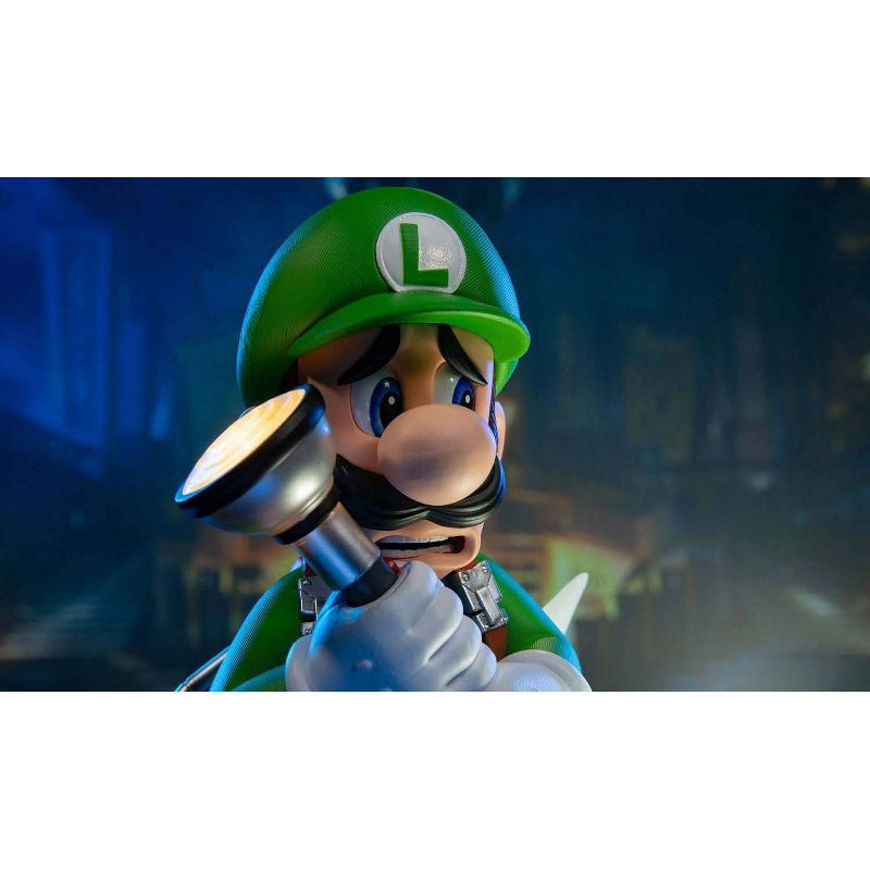 First 4 Figures: Luigi's Mansion 3: Luigi and Polterpup 9" PVC Statue Collector's Edition
