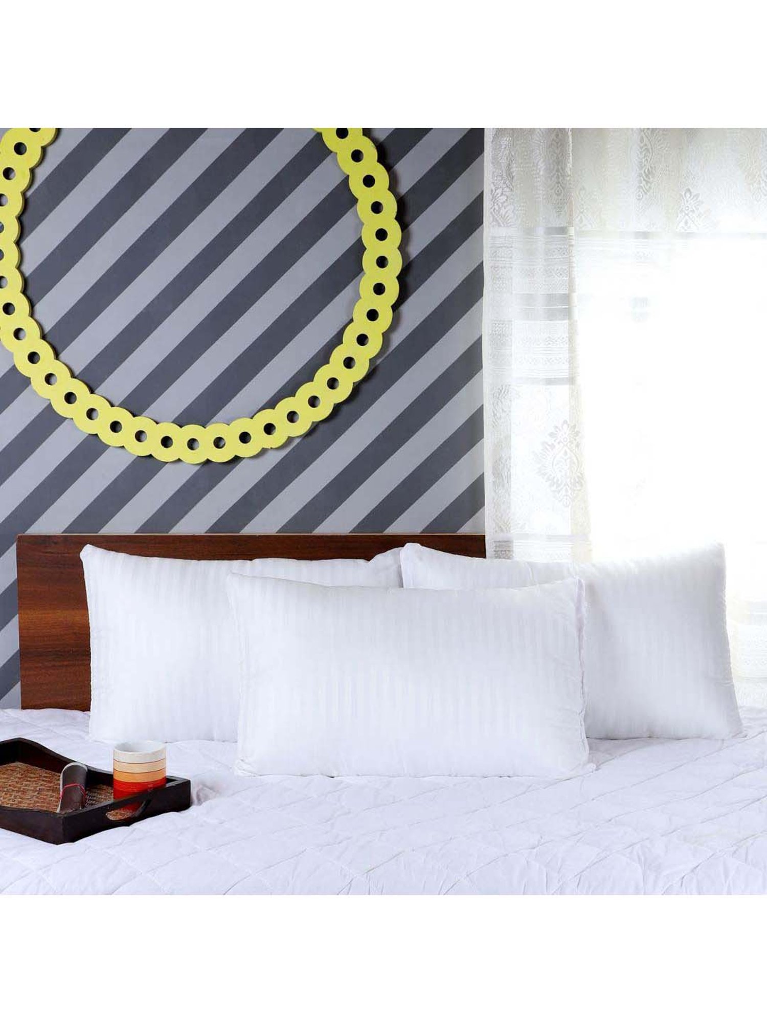 The White Willow Black Orthopaedic Mid Backrest Memory Foam Pillow - Set of 1