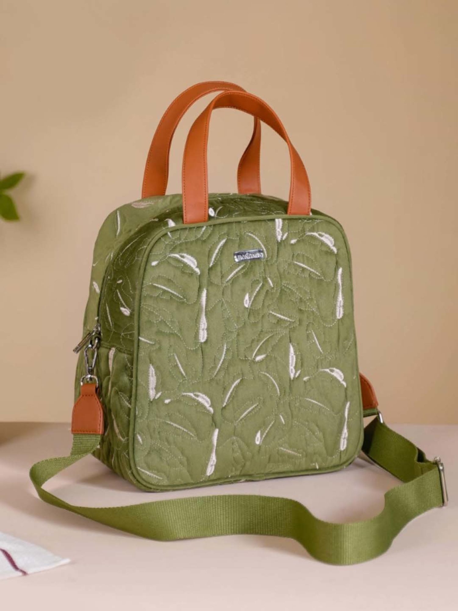 Nestasia High-Quality Insulated Velvet Green Lunch Bag With Adjustable Shoulder Strap & Handles