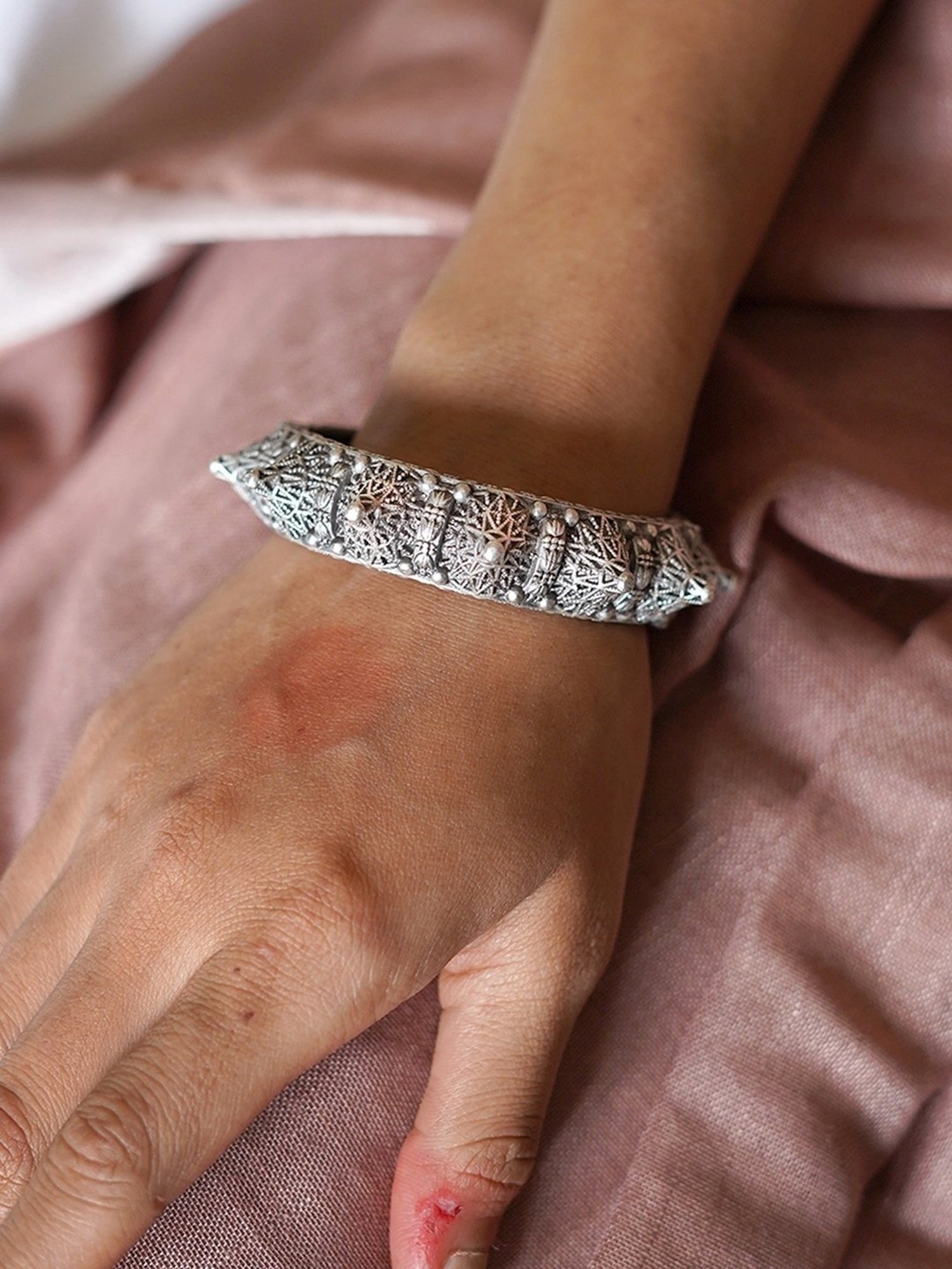 Teejh Ethnic  Pahal Silver Oxidized Bangle for Women