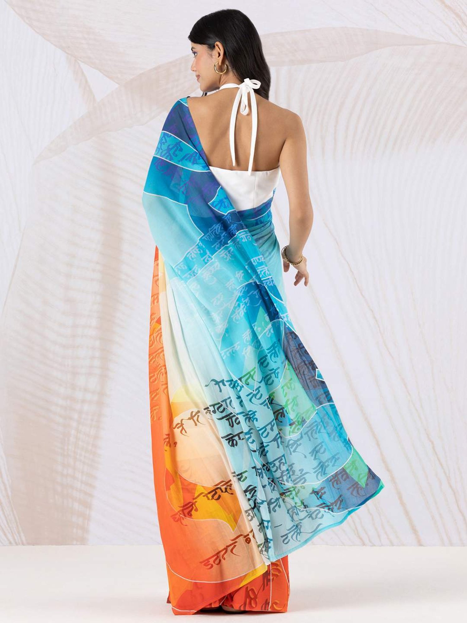 navyasa by liva Blue & Orange Printed Saree With Unstitched Blouse