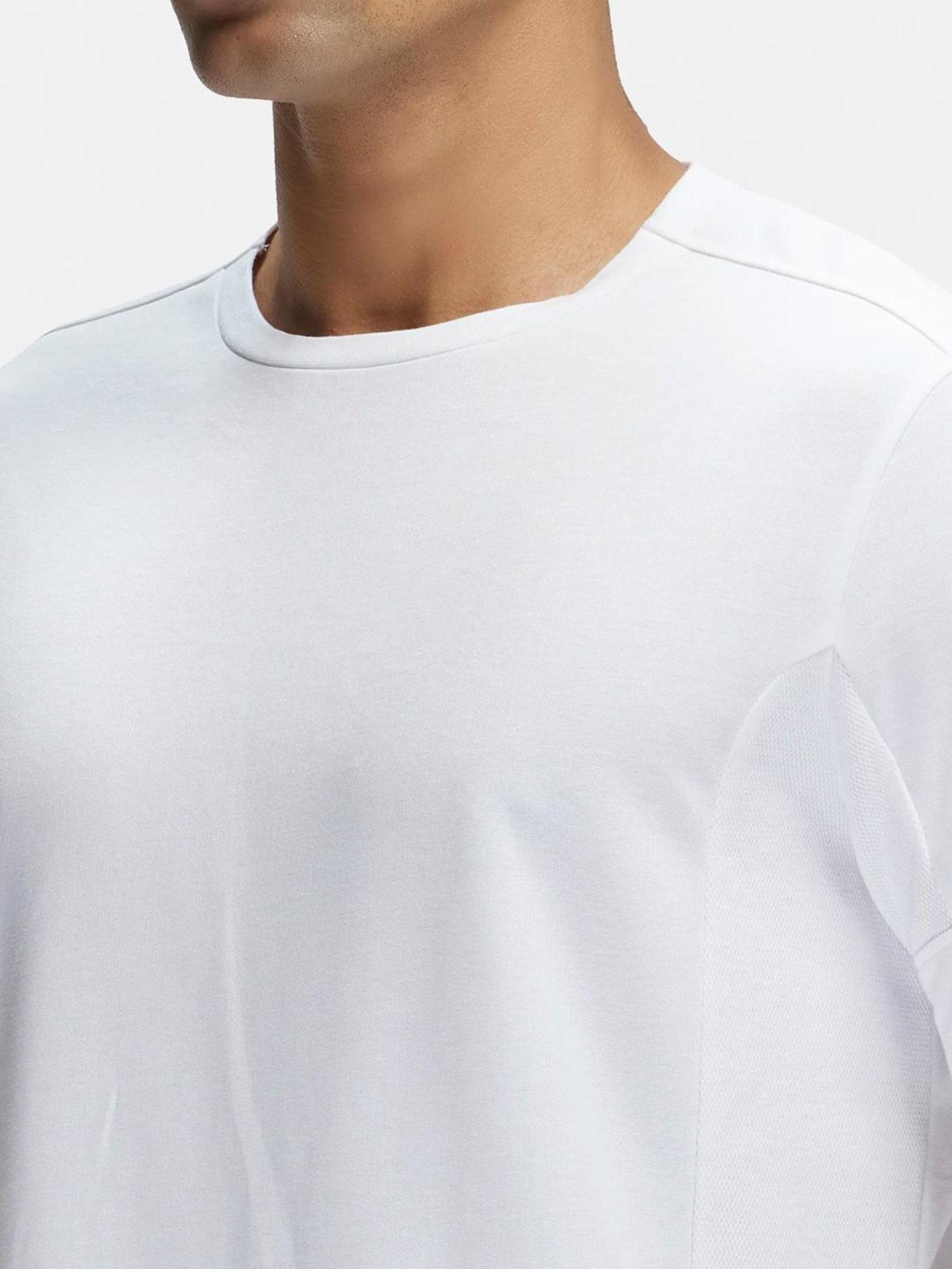 Jockey MV01 White Super Combed Cotton Half Sleeves T-Shirt with Stay Fresh Treatment