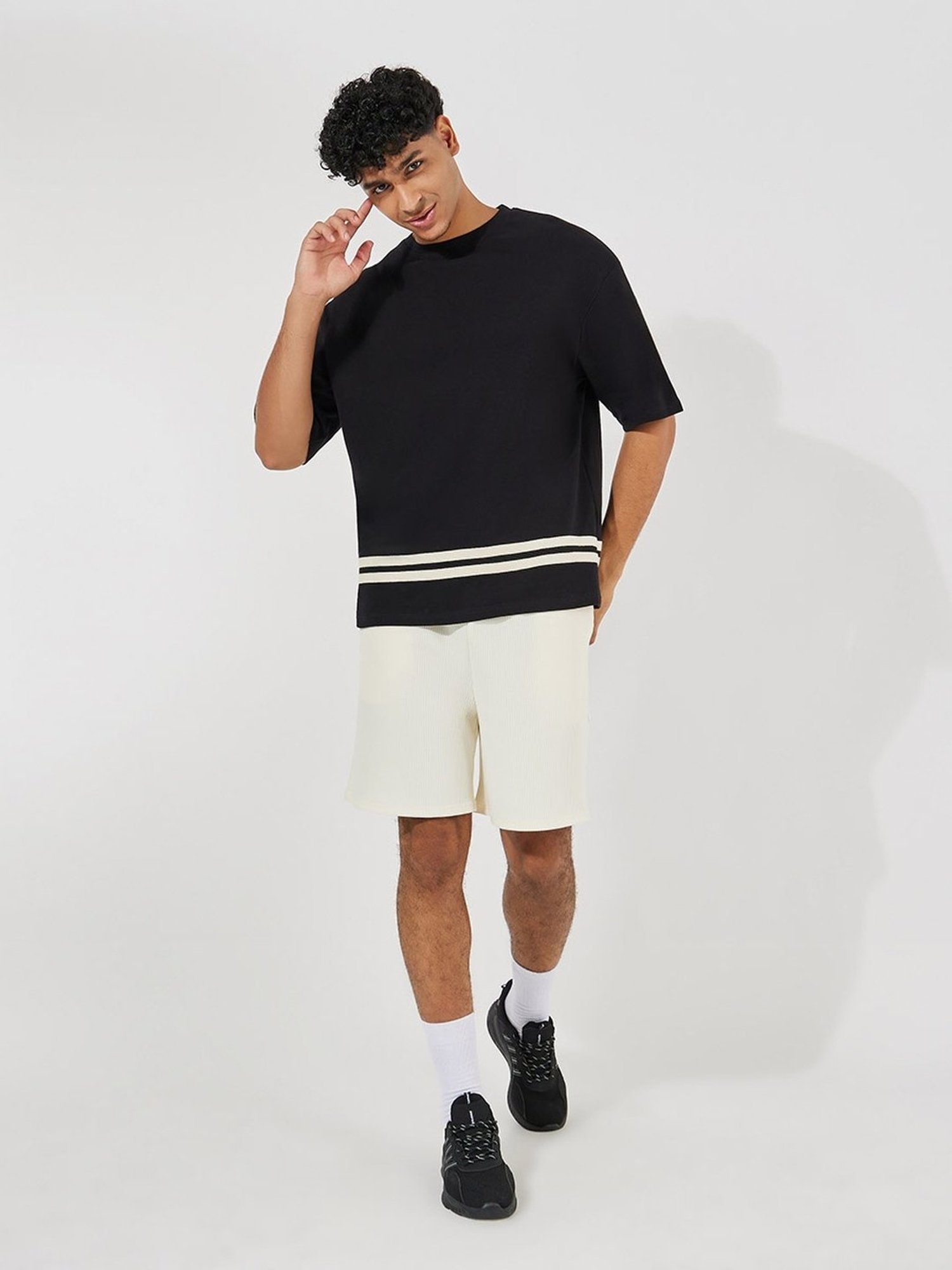 Styli Black Oversized Printed T-Shirt