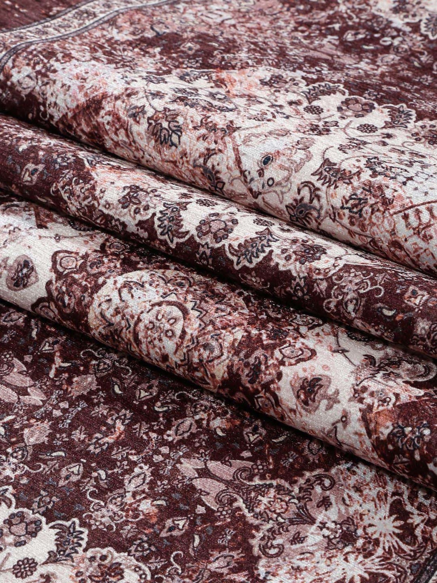 Juvale Placemats with Table Runner (Gold Foil, 6 Pieces)