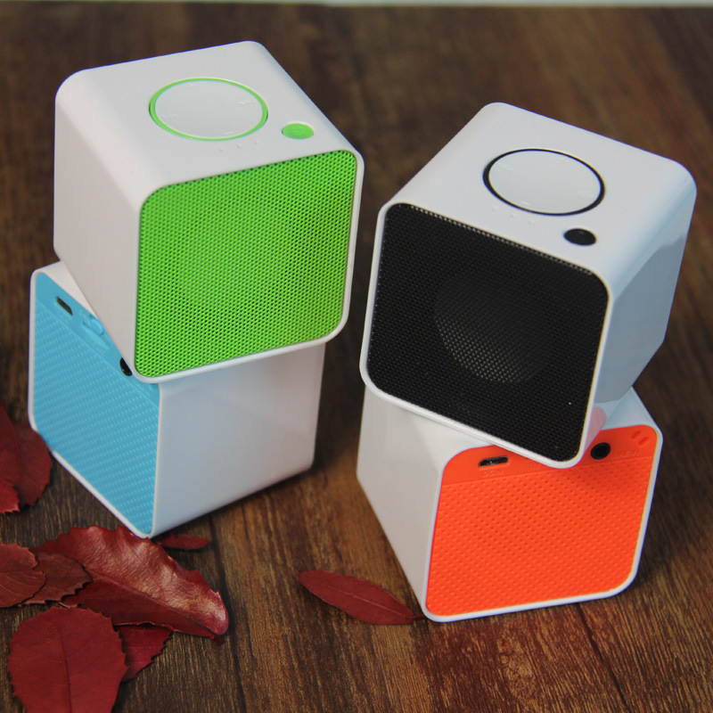 Hands-free Aux Portable Mini microphone Wireless Speaker box