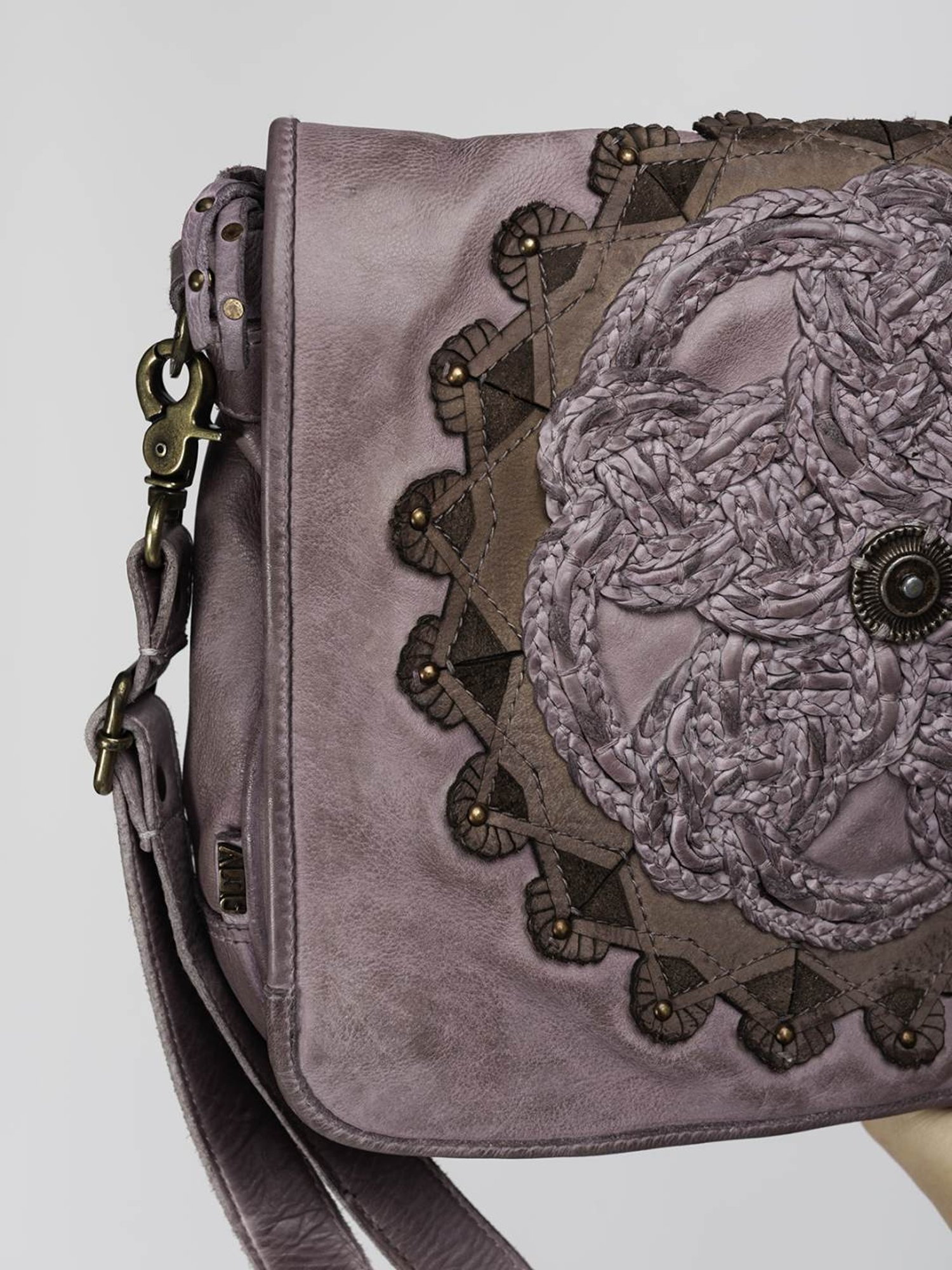 Art N Vintage Parma Quail Purple Leather Textured Medium Sling Handbag