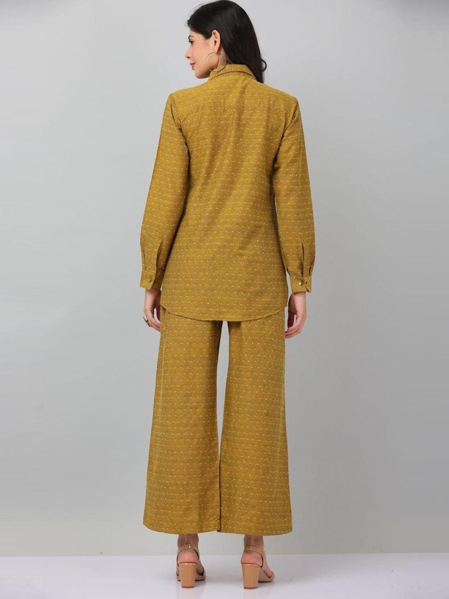 Kaanchie Nanggia Mustured Causal Wear Shirt and Pant Set