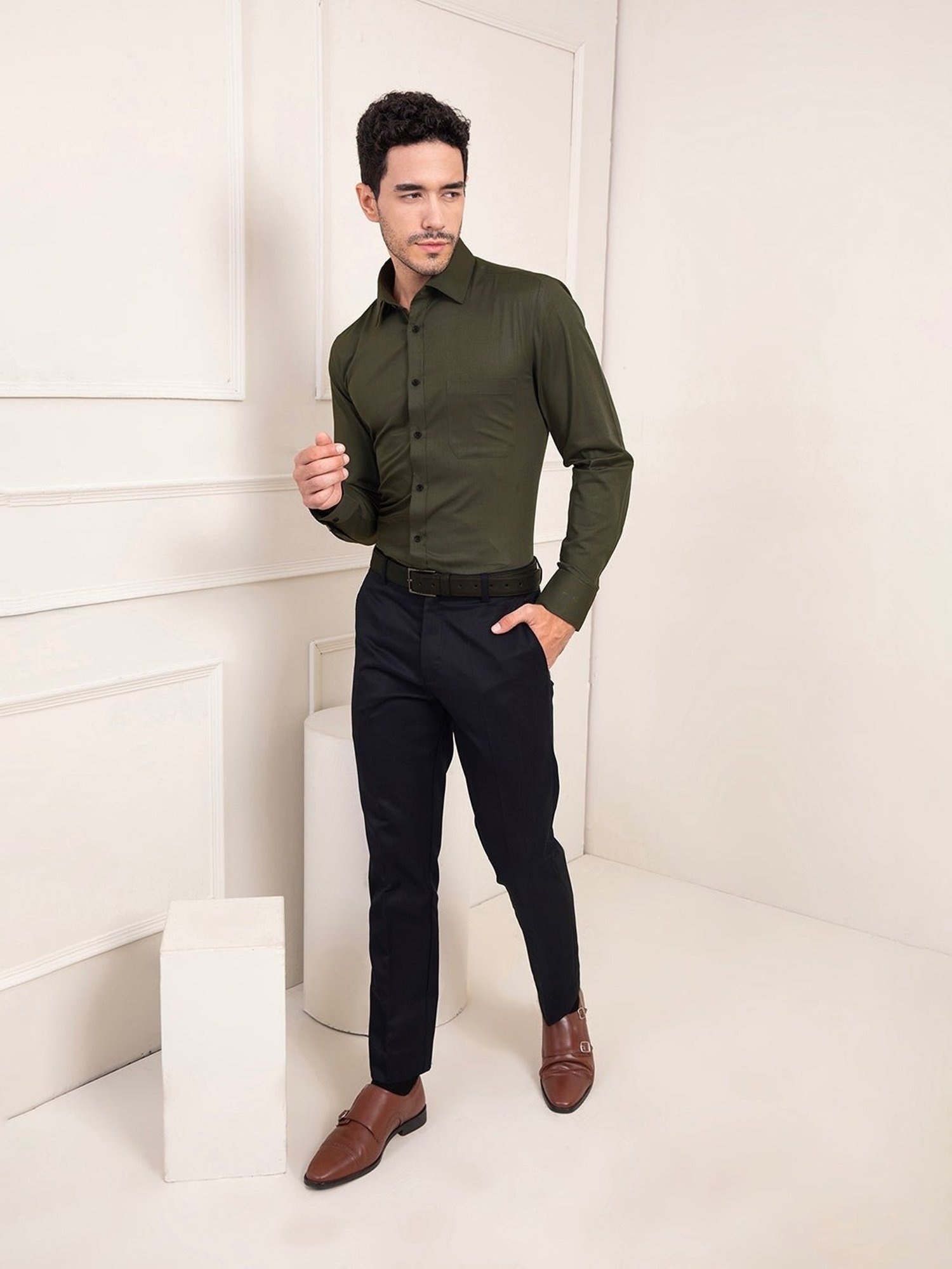 Louis Stitch Green Cotton Regular Fit Texture Shirt