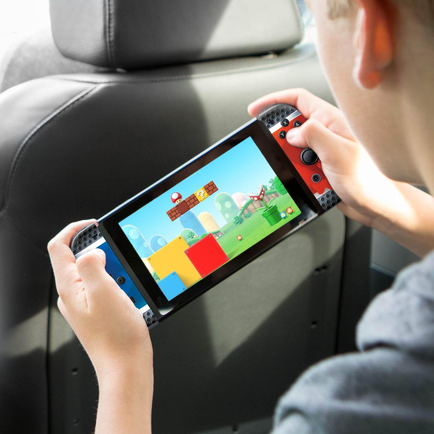 Controller Gear Nintendo Switch Skin & Screen Protector Set - Super Mario - Mario Fire - Nintendo Switch