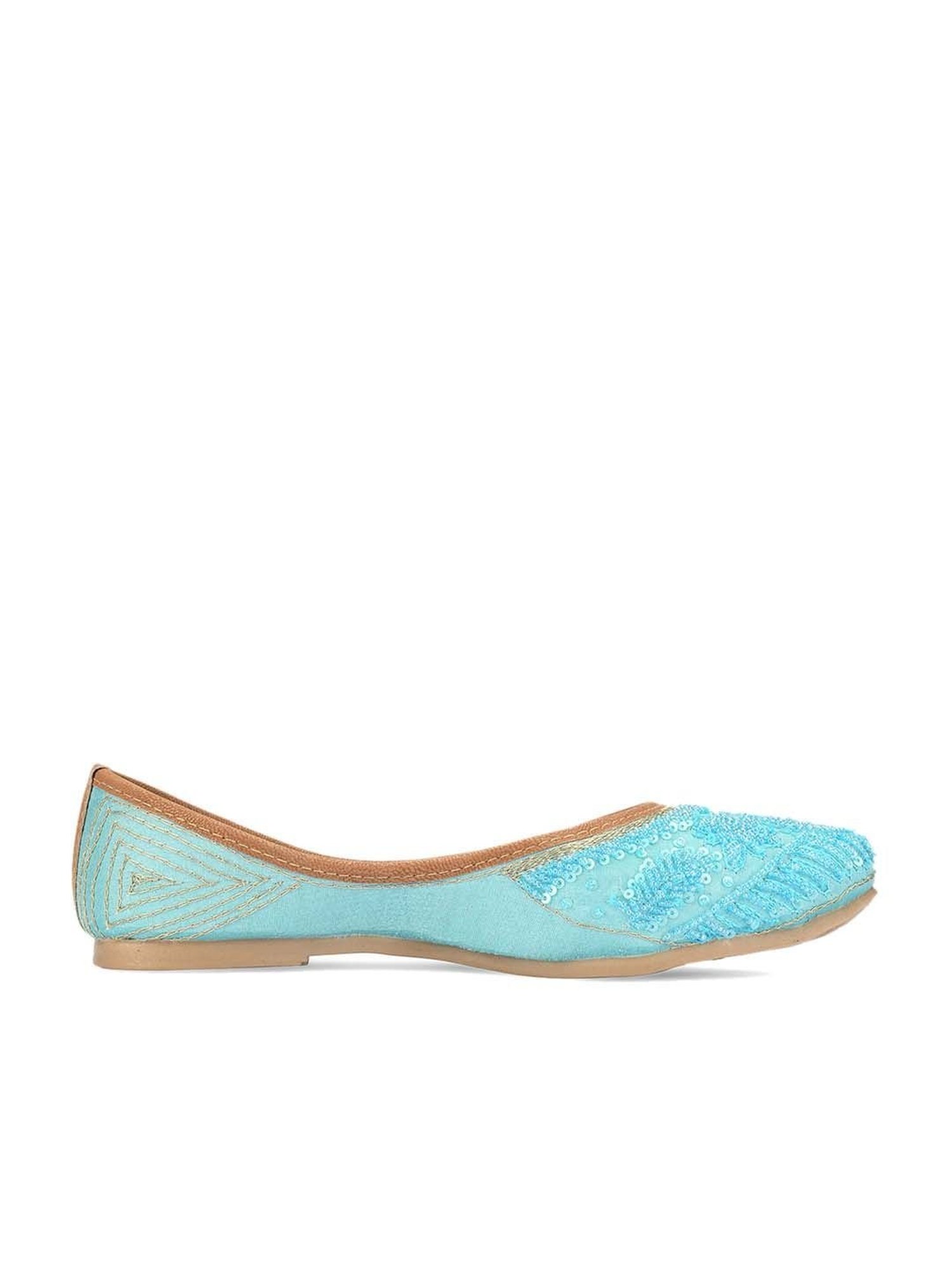 Desi Colour Women's Sky Blue Ethnic Juttis