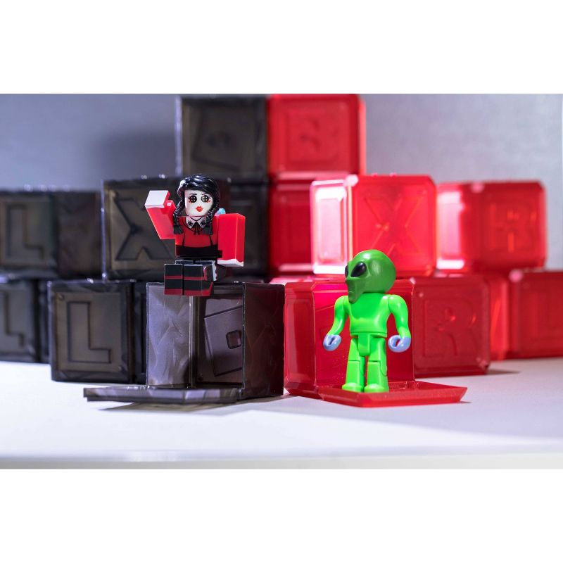 Roblox Action Collection - Easter Two Figure Bundle (Includes 2 Exclusive Virtual Items)