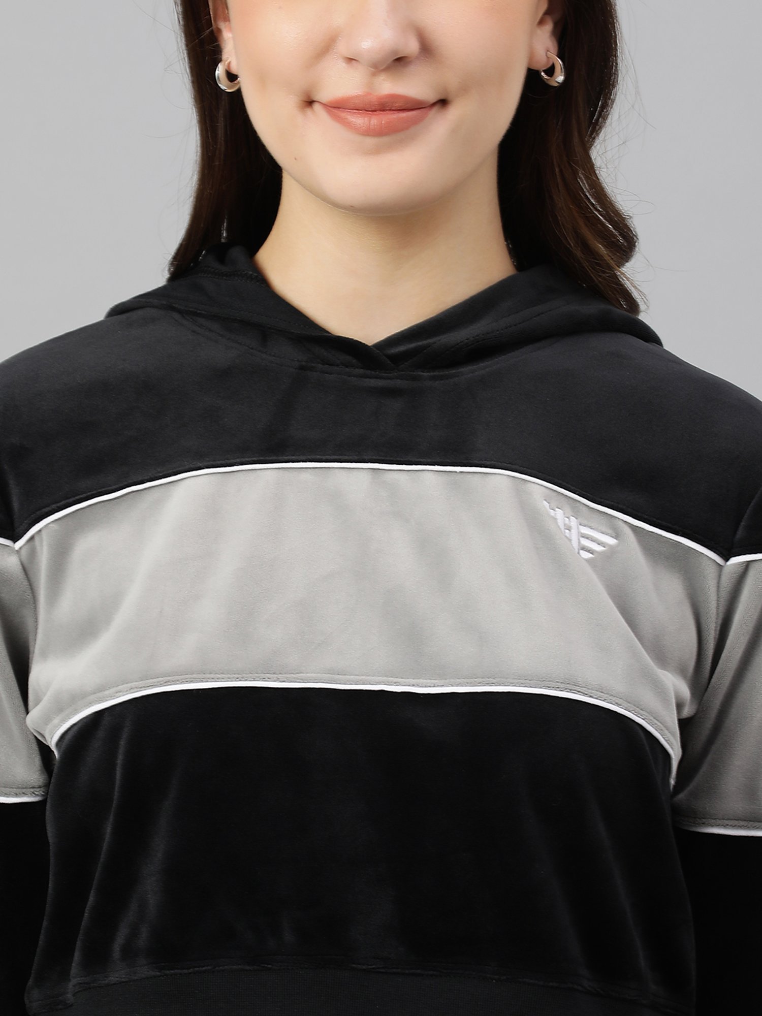 Woods Black & Grey Color-Block Tracksuit