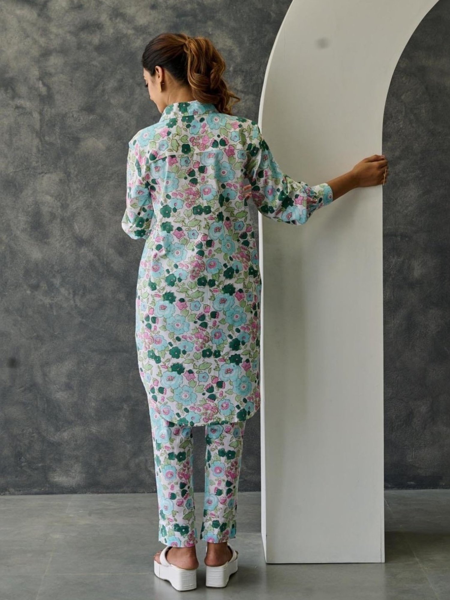 Gulaal Blue Pastel Floral Kurta with Straight Fit Pant