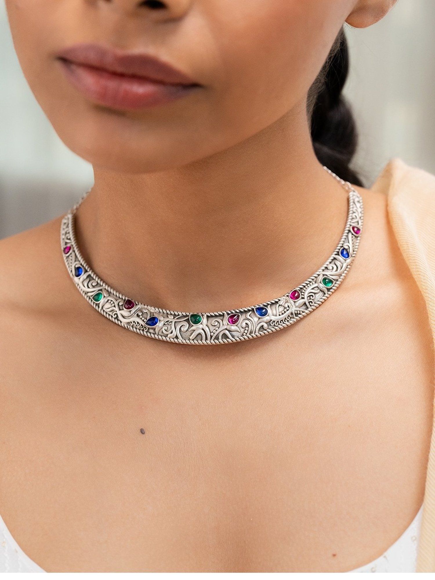 Shaya 92.5 Sterling Silver Feeling Suramya Necklace for Women