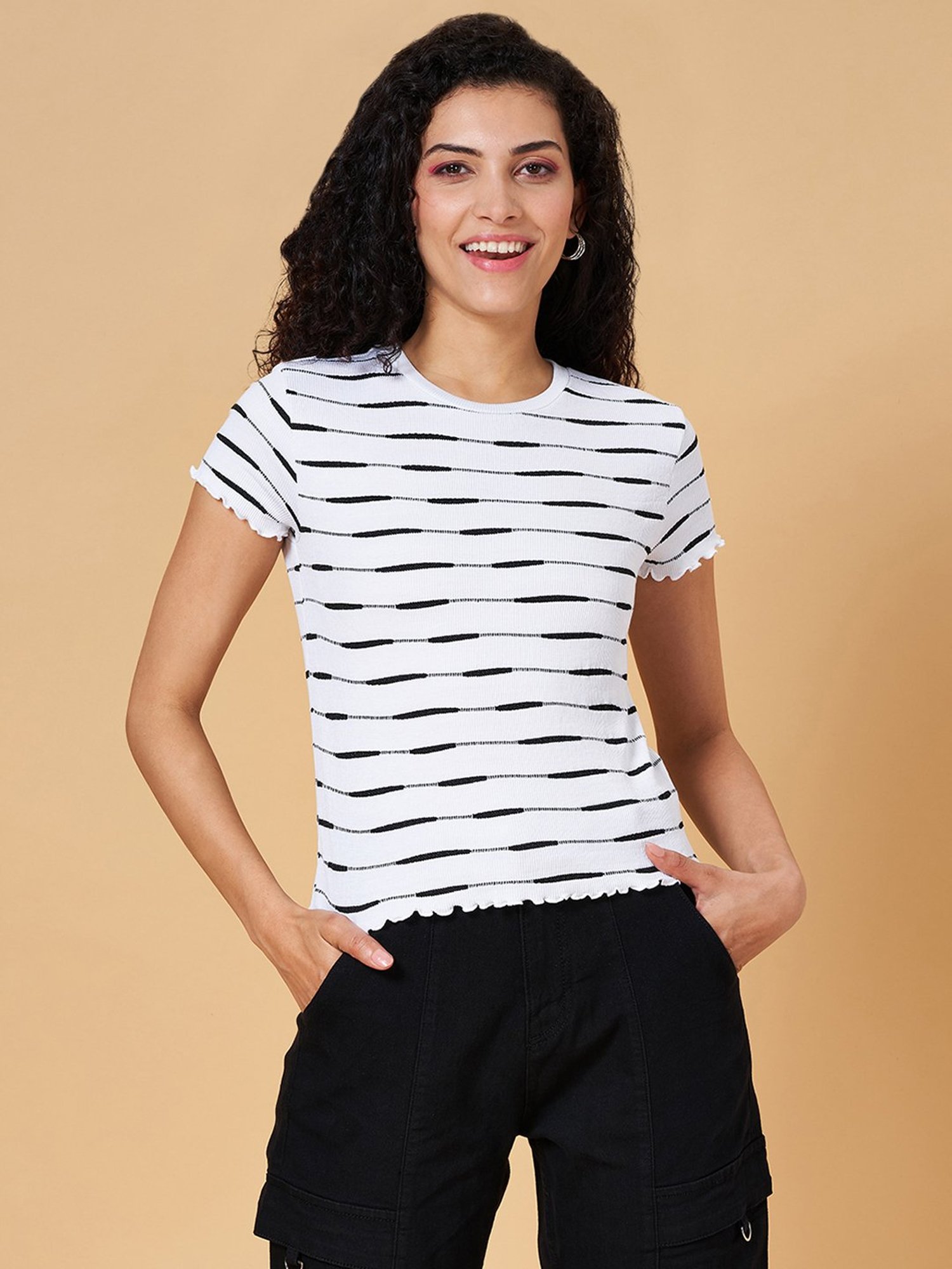 People by Pantaloons White Self Pattern Top