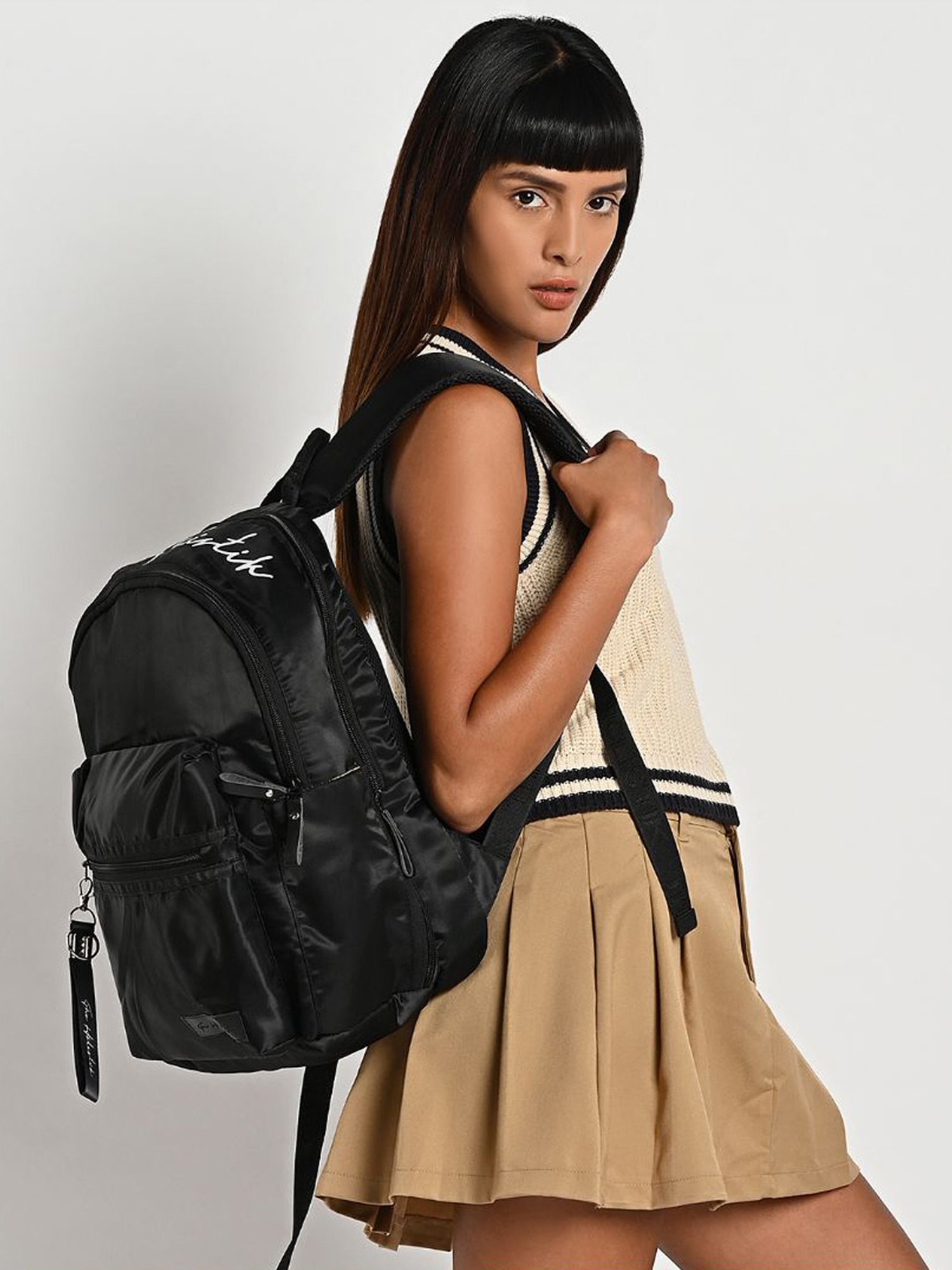 THE HOLISTIK Rider Black Medium Backpack - 23 Ltrs