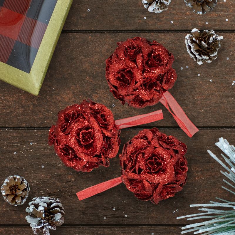 Carlton Cards 3.75" Heirloom Family and Friends Picture Frame Christmas Ornament - Green/Pink