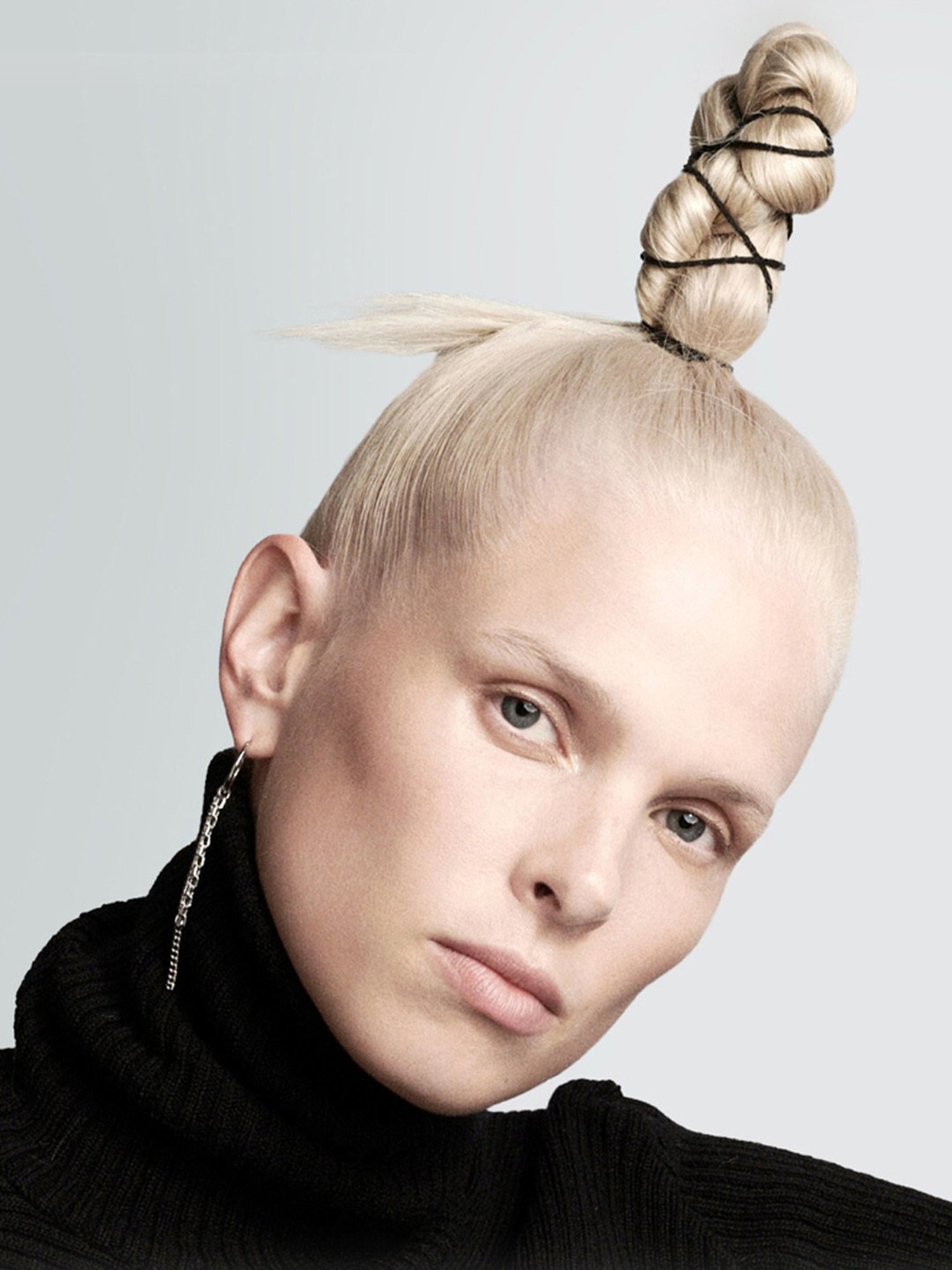 Sebastian Professional Re-Shaper Brushable Strong Hold Hairspray - 400 ml