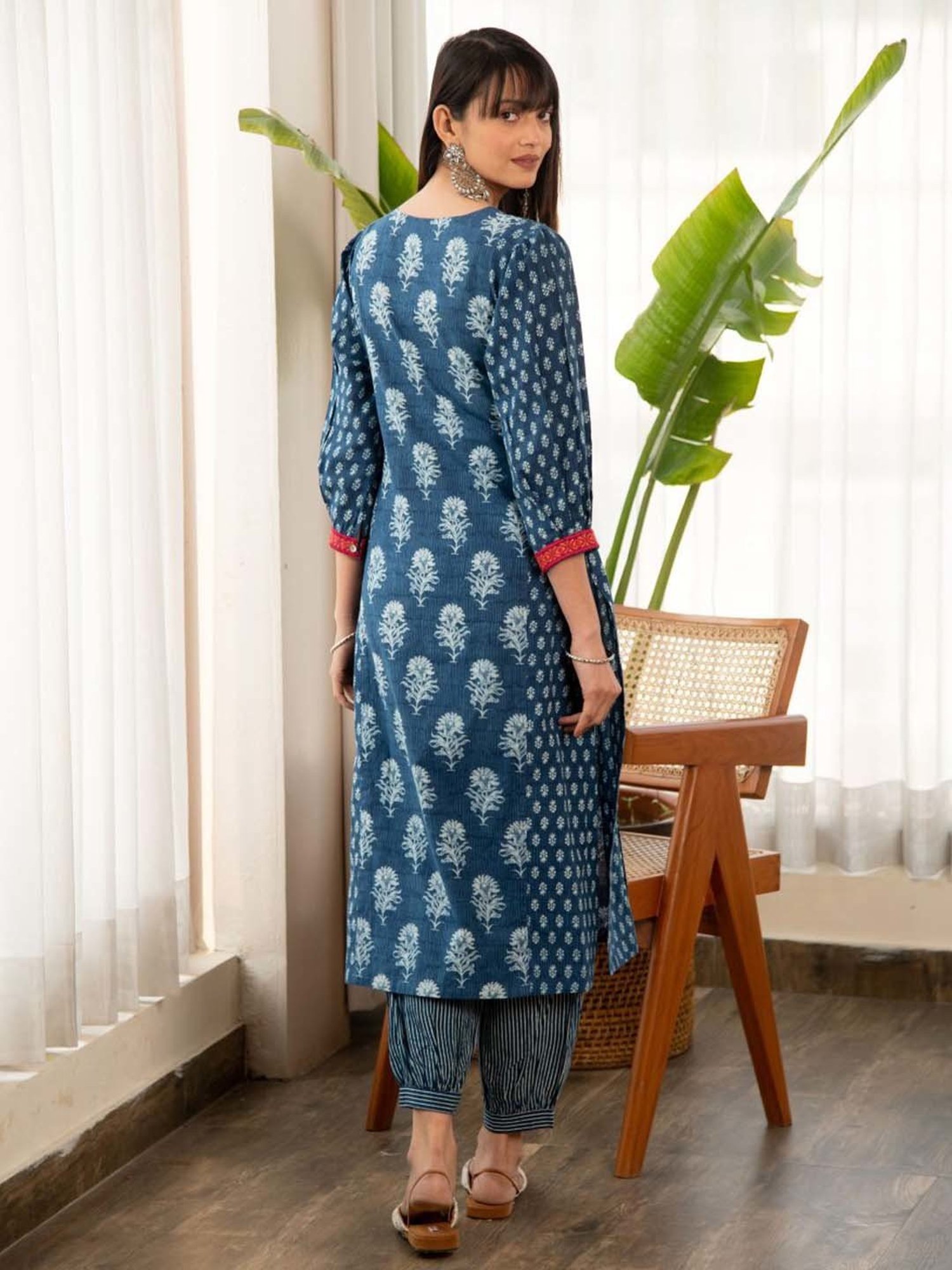 Ekohum Blue Printed Straight Kurta
