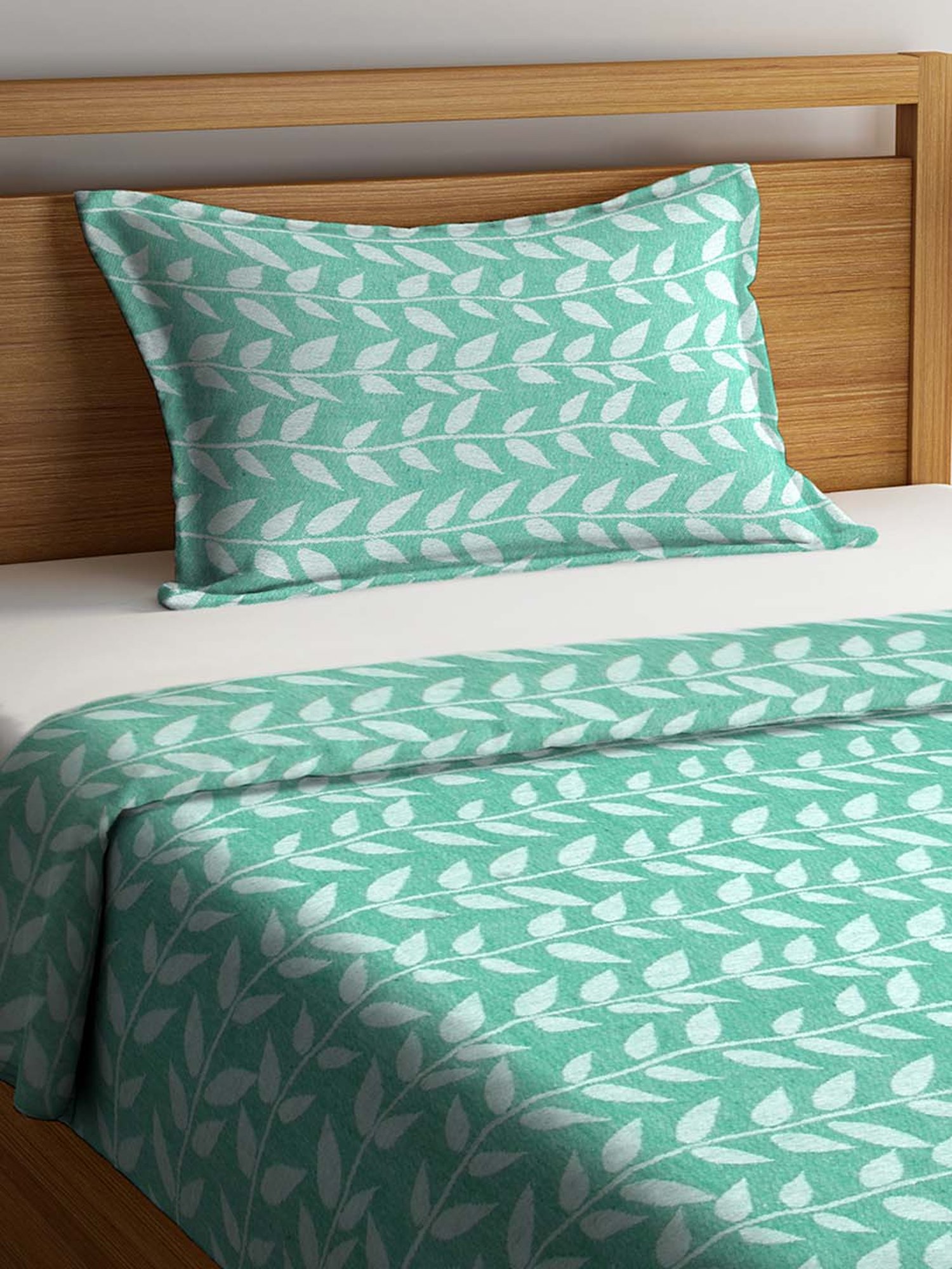 Klotthe Jacquard Collection Green 300 TC Bed Linen Set