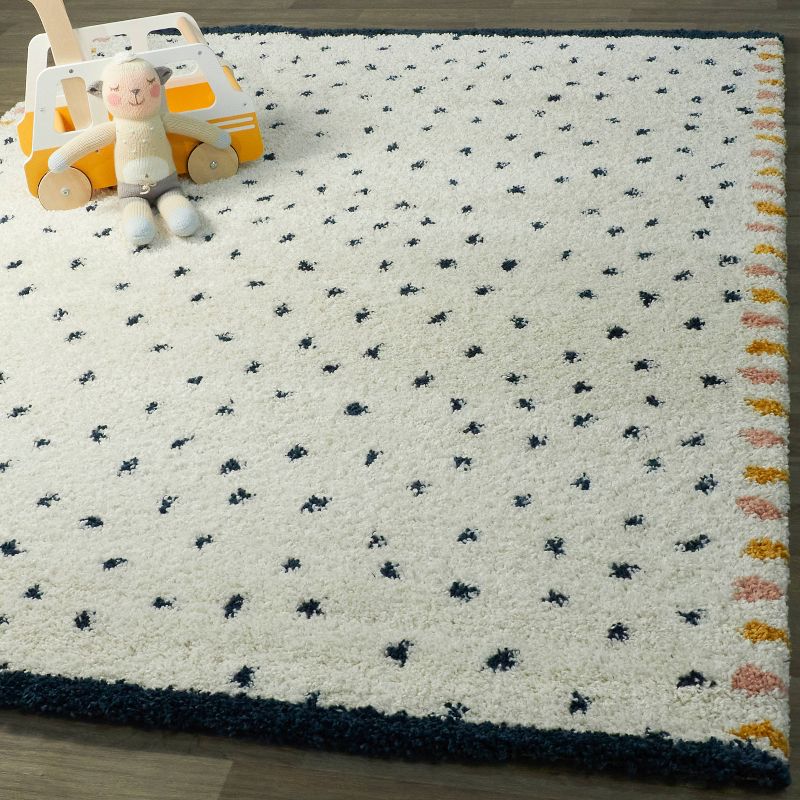 5'2"x7'2" Carmela Rug Blue/Ivory - SoHome