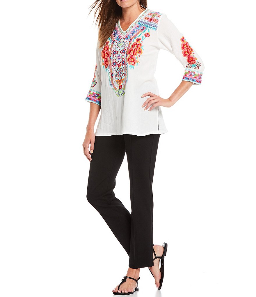 Calessa 3/4 Sleeve V-Neck Rose Embroidery Tunic