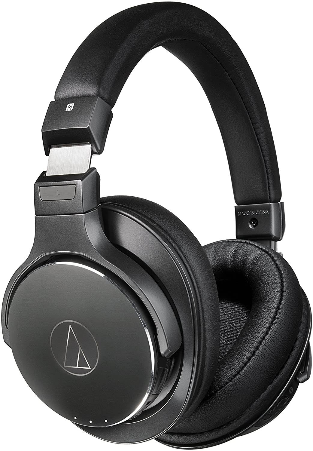 Audio-Technica ATH-DSR7BT Bluetooth Wireless Over-Ear Headphones with Pure Digital Drive, Exclusive 45 mm True Motion Drivers, Built-In Controller and Microphone, Black
