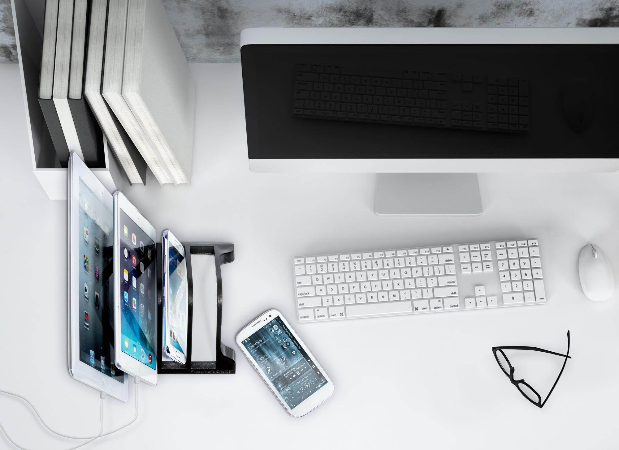 Prosumer&rsquo;s Choice Universal 4 Tablet and Smartphone Charging Organizer Rack / Desktop Stand Holder