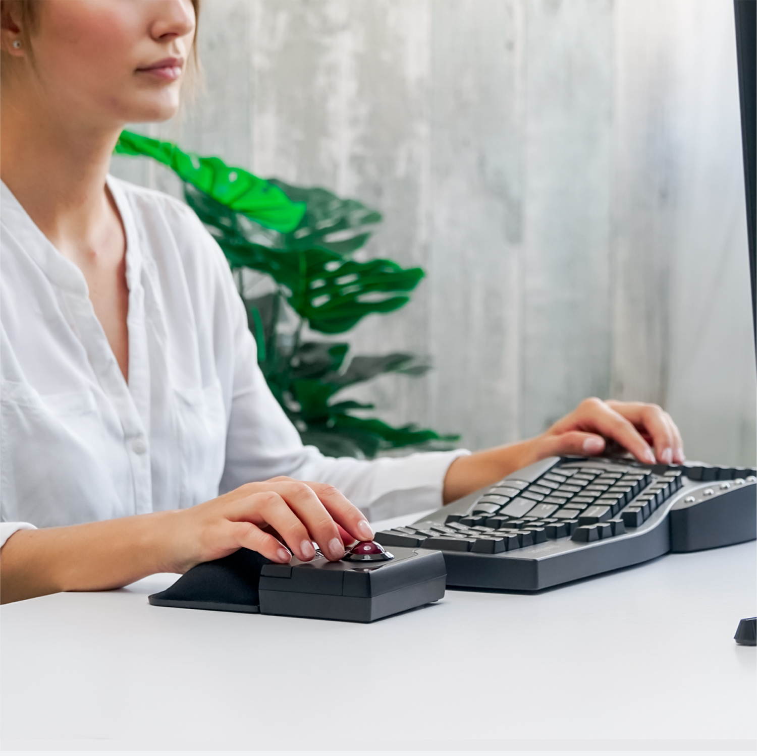 Perixx PERIPRO-706 Wireless Trackball Mouse, Build-in 0.98 Inch Trackball for the Pointing Feature, Detachable Gel Palm Rest