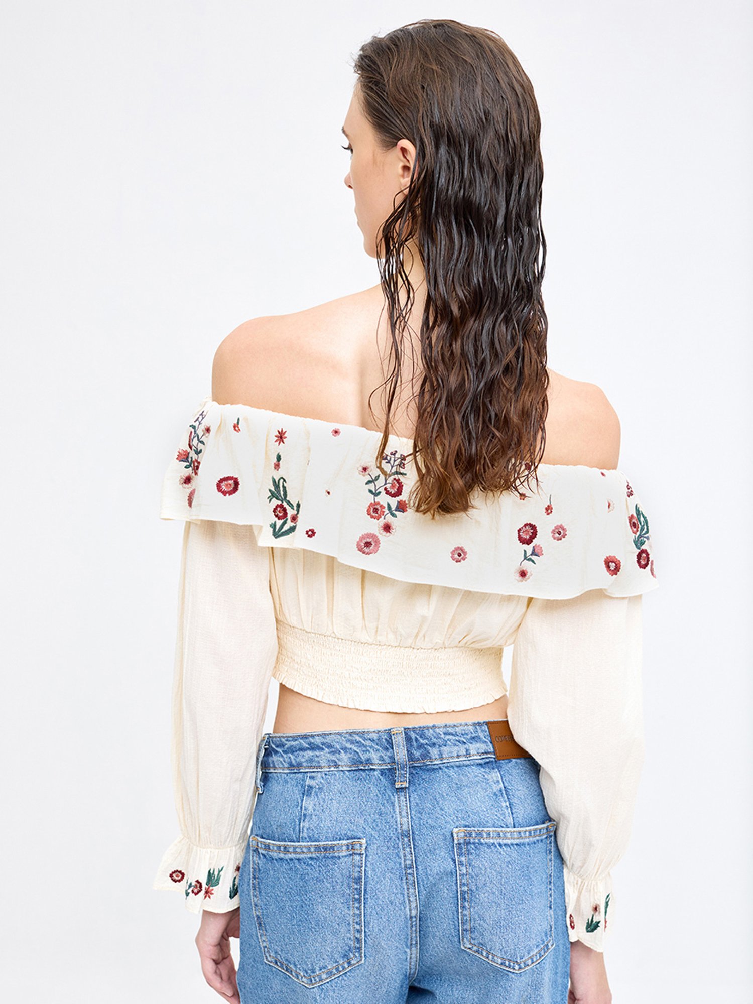 Cover Story Off White Cotton Embroidered Crop Top