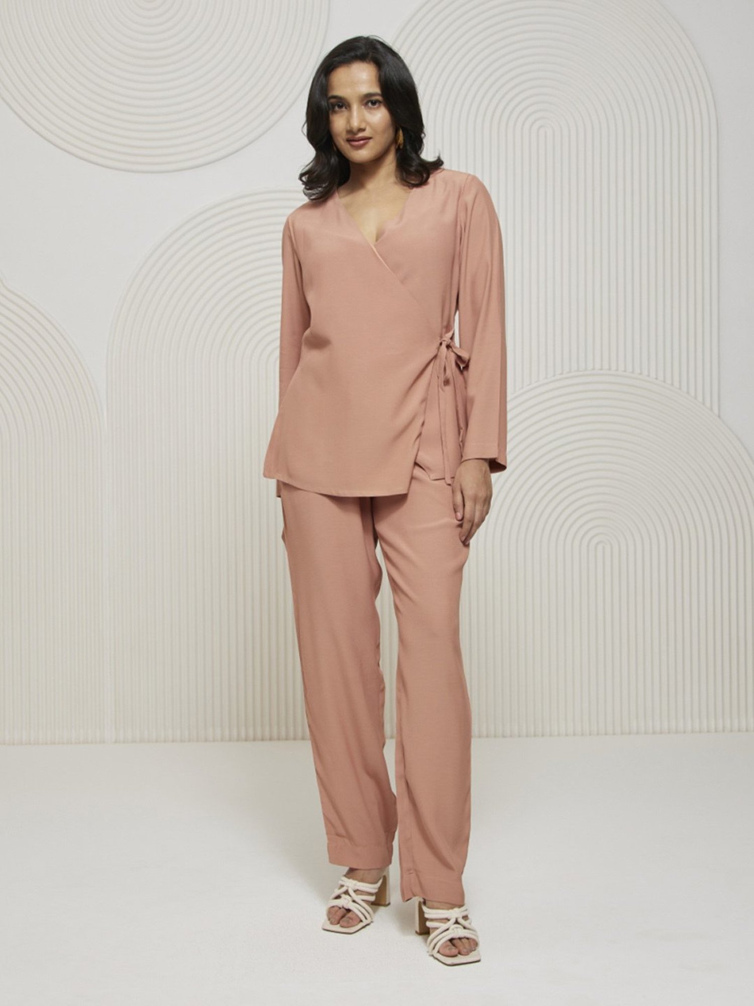 Artagai Beige Co-Ord Set with Notch Collar Kurta and Straight Pants