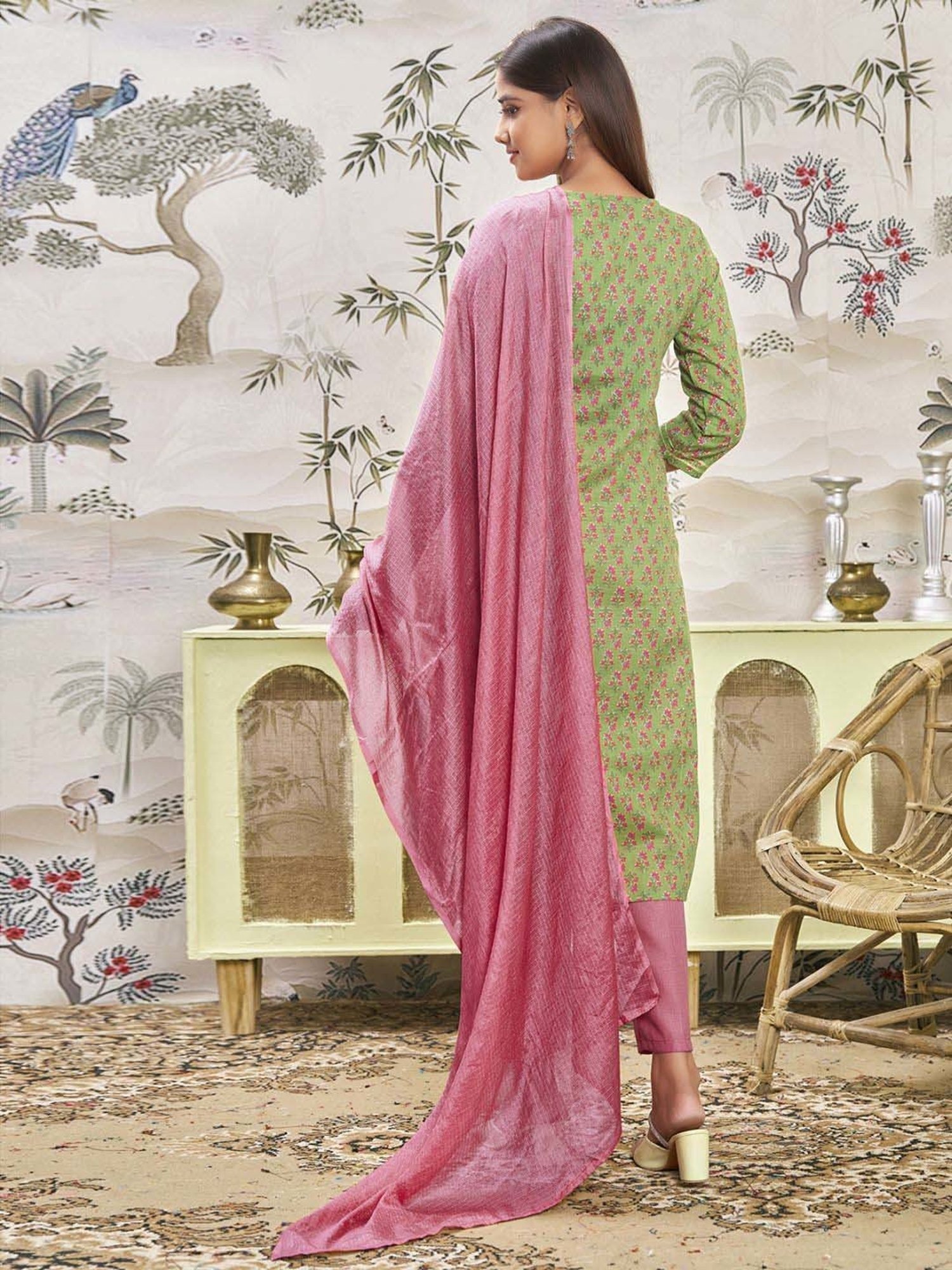 Skylee Green & Pink Cotton Printed Kurta Pant Set With Dupatta