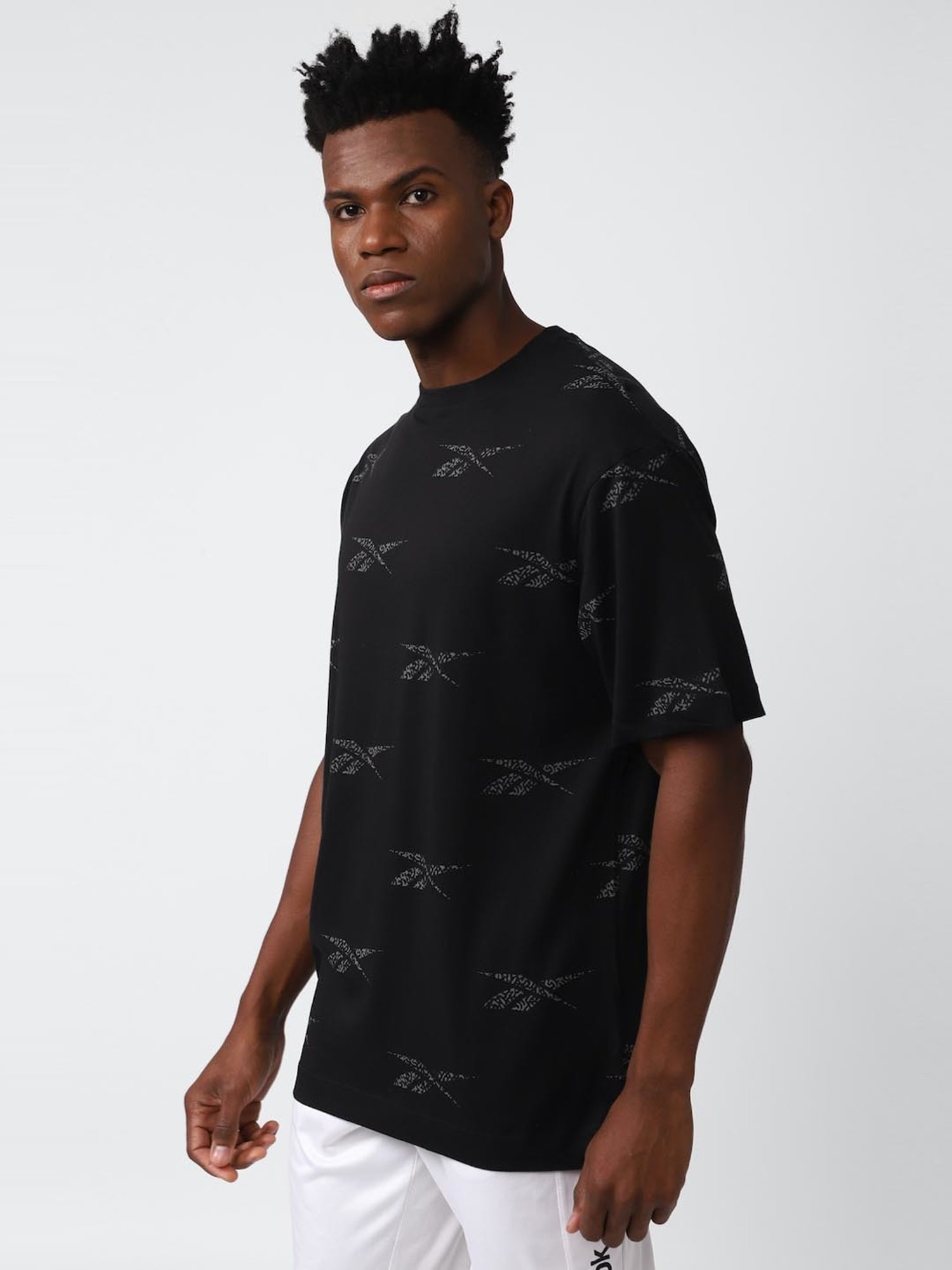 Reebok Black Cotton Regular Fit Printed T-Shirt