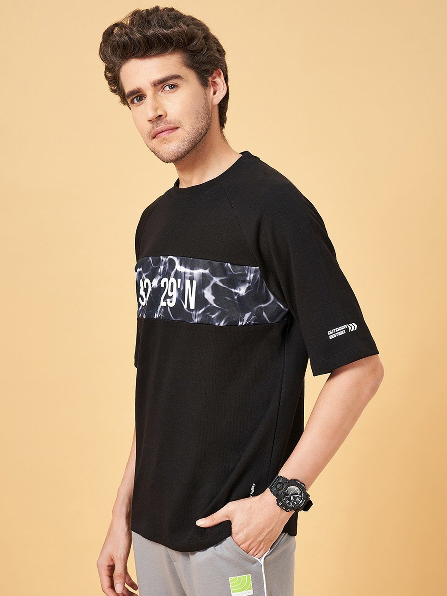 Ajile By Pantaloons Jet Black Slim Fit T-Shirt