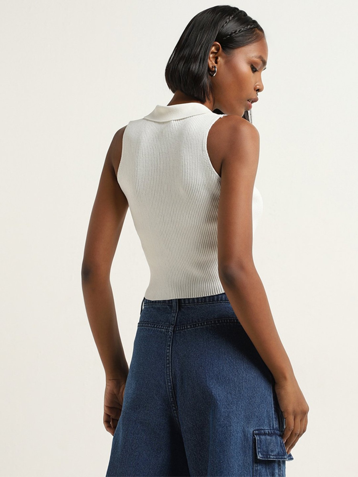 Nuon by Westside White Ribbed Textured Crop Top