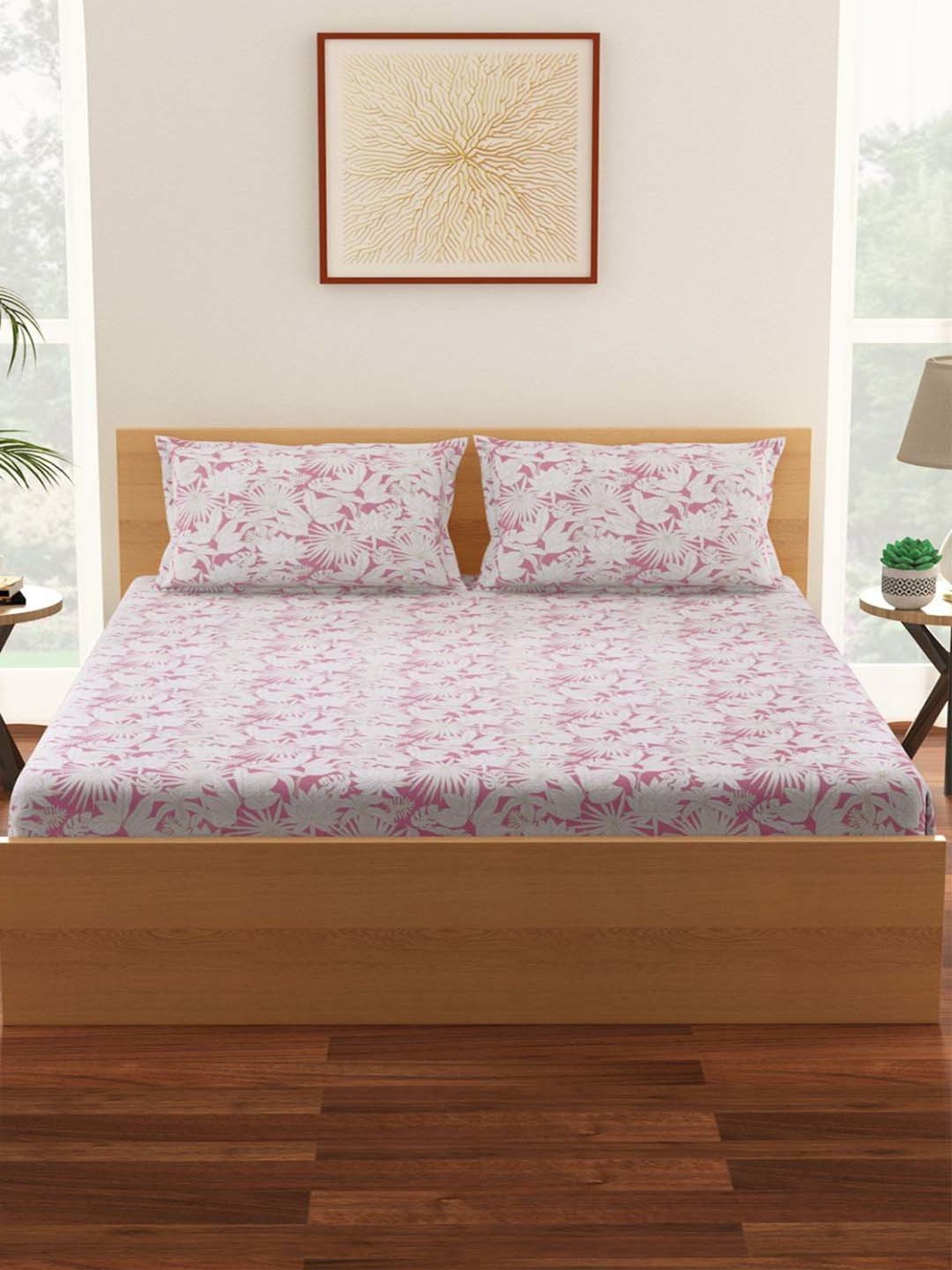 Living Scapes by Pantaloons Pink Cotton Bedsheet With 2 Pillow Covers