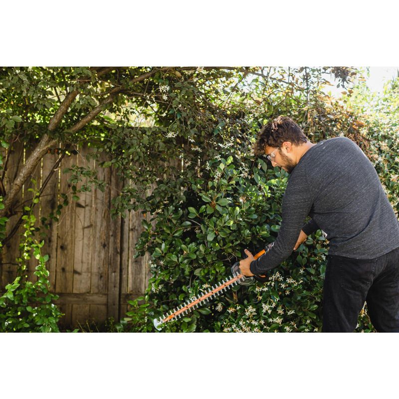 Worx WG284 24" - 40V (2x20) Hedge Trimmer, Rotating Handle
